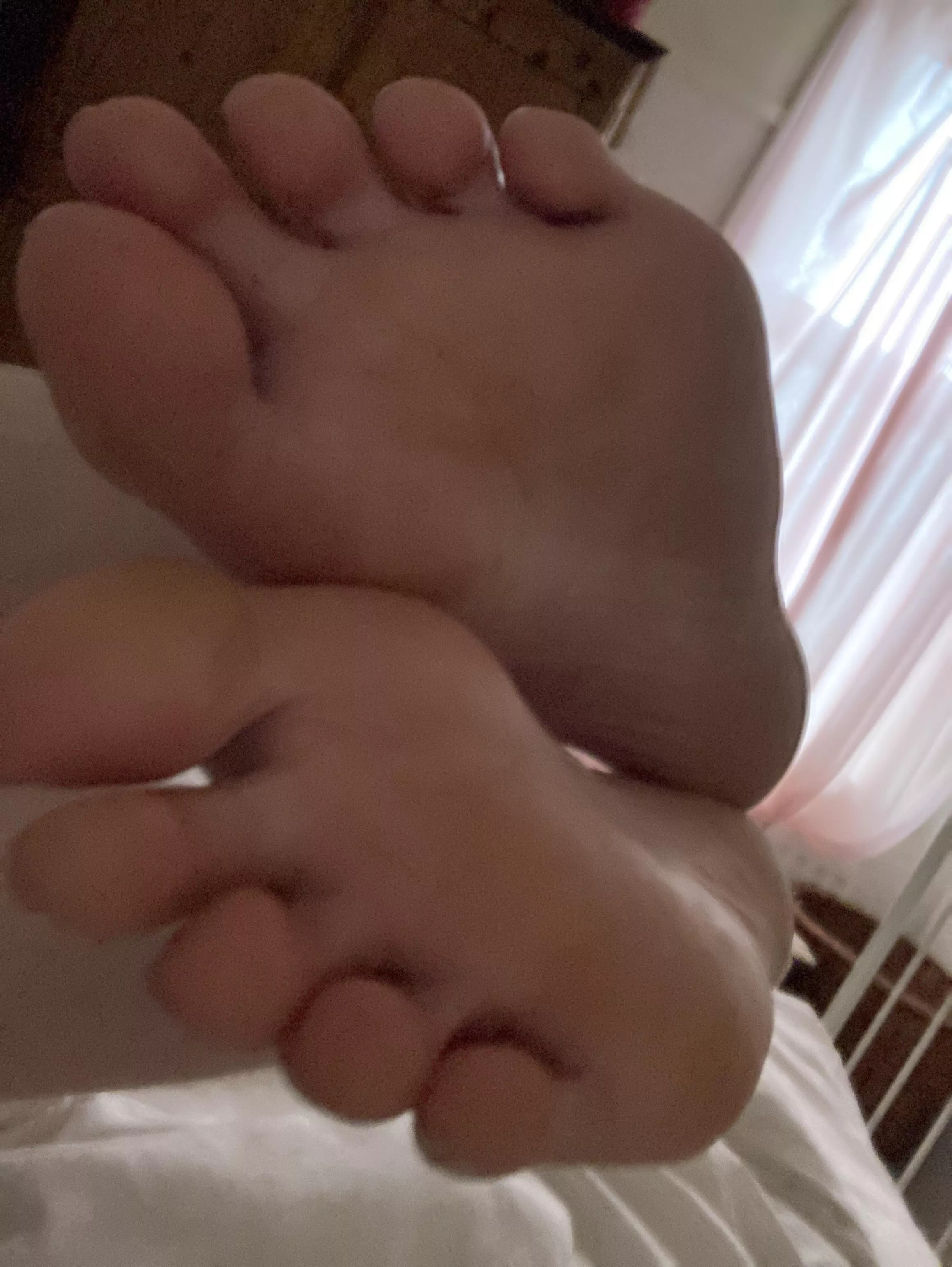 Good morning 🌸❤️😘 posted by FootsieXXQueen