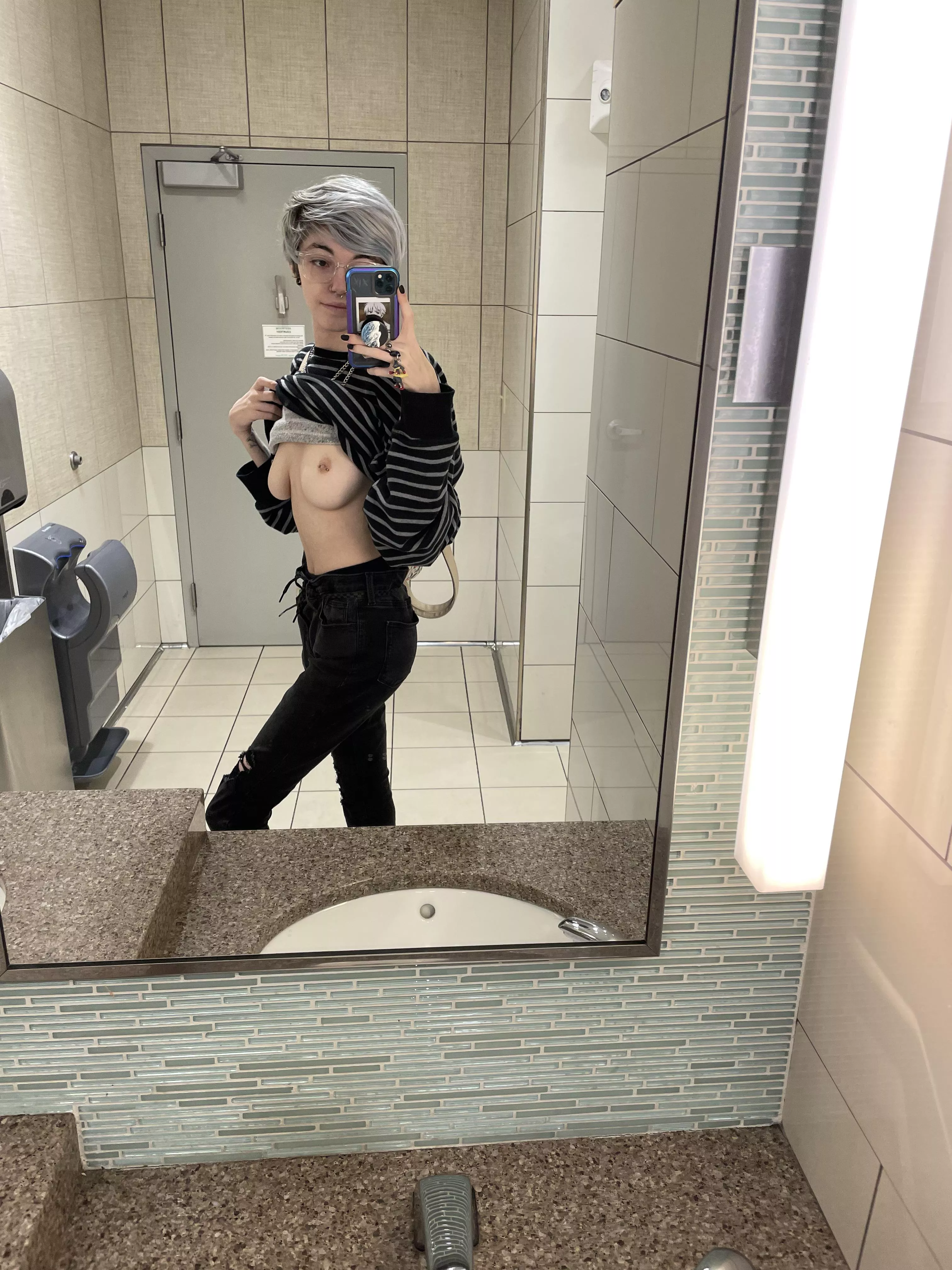 Good thing I didn’t get caught taking nudes at the mall🖤 (F19) posted by ERASEDWeeaboo