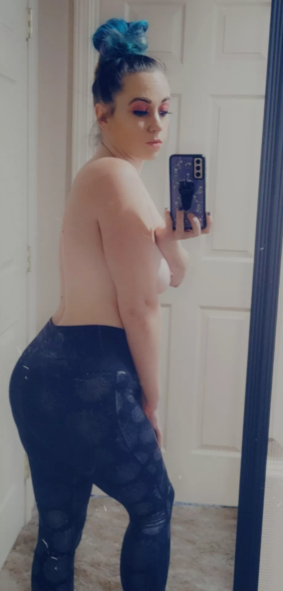 Got thicker over the last year 😍😍 I am loving these curves! 🥵 posted by TheEmeraldLove