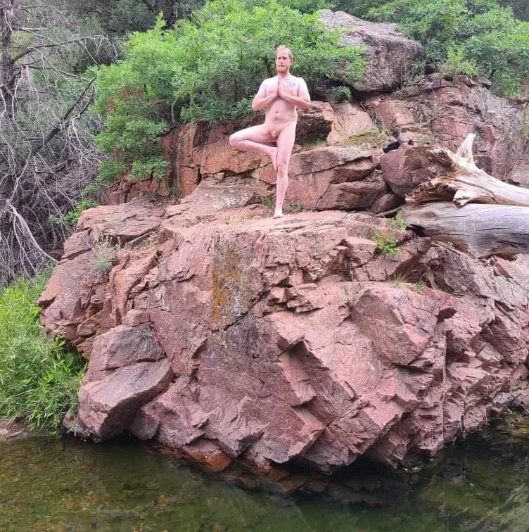 Got to do so(m)e outdoor yoga on a camping trip last weekend posted by mittyme2001