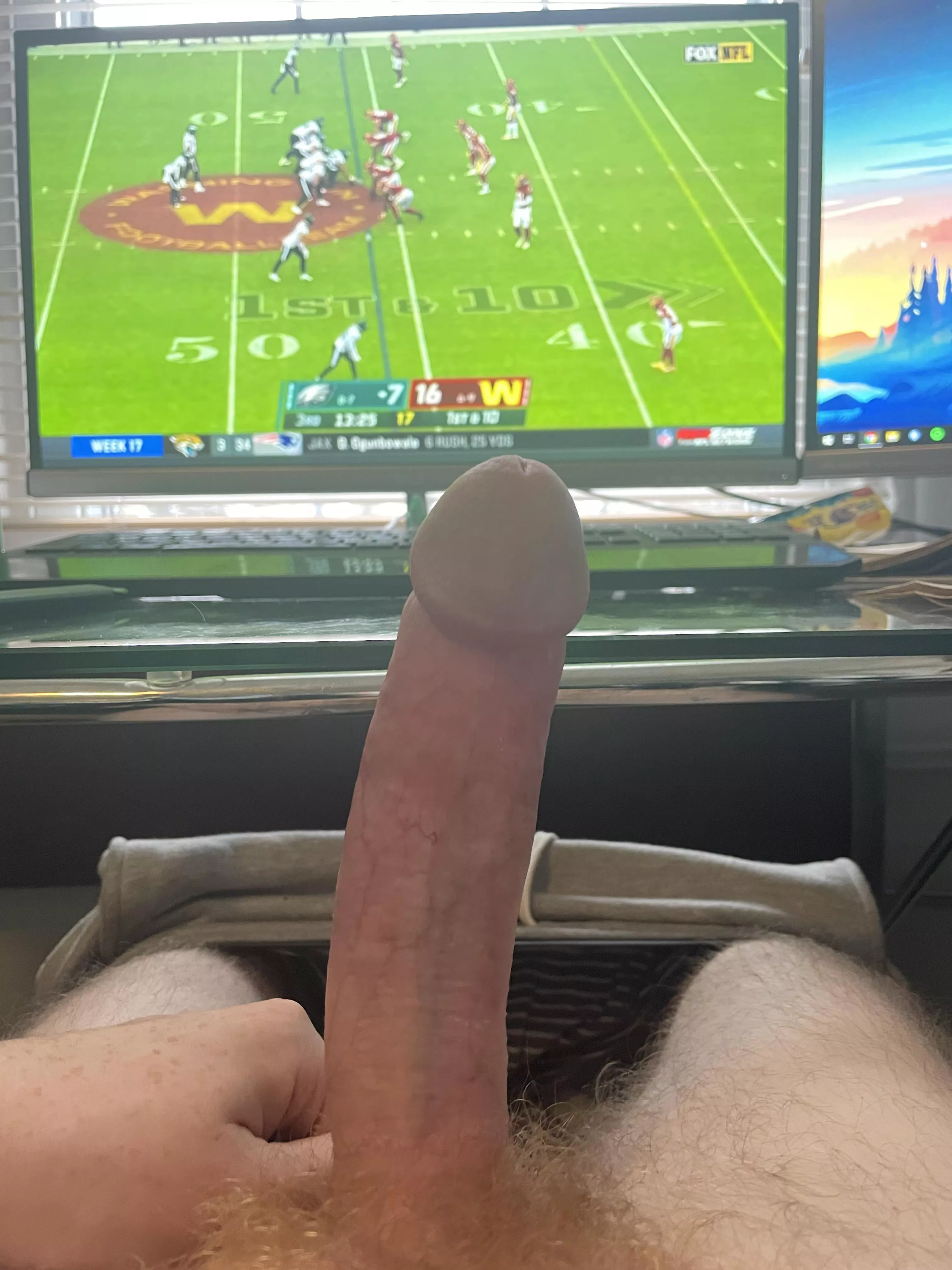 Gotta love football Sunday posted by shadyyguy