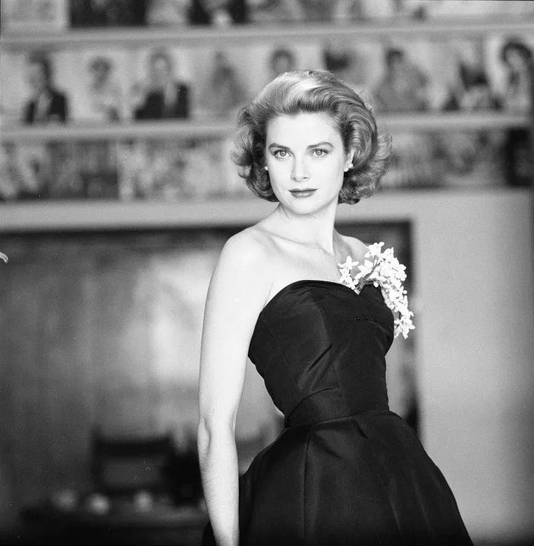 Grace Kelly posted by DelBato