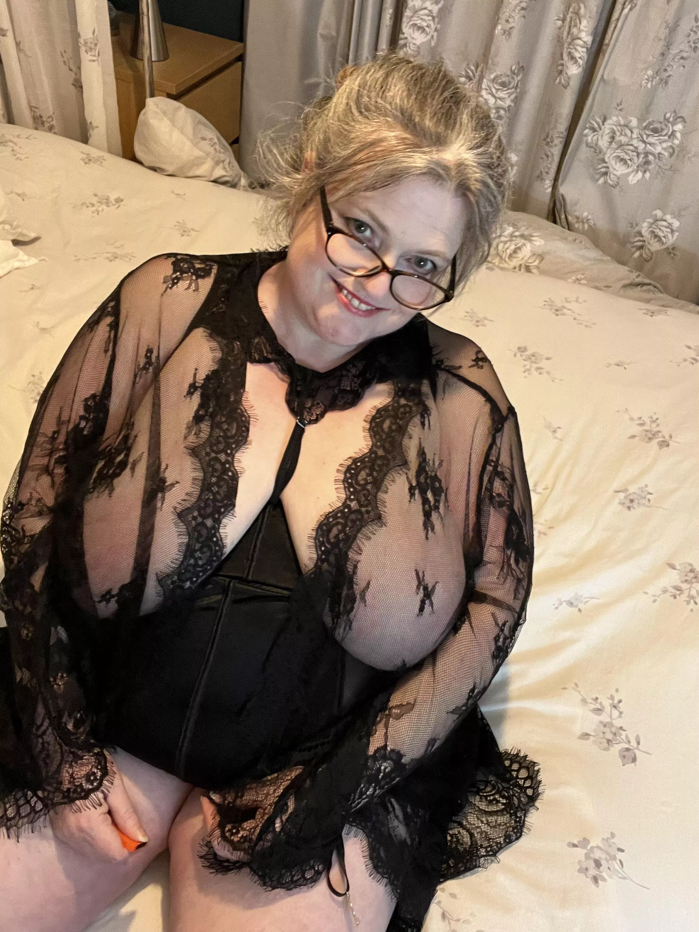 Granny is here, don’t worry xx posted by bbwgilfuk