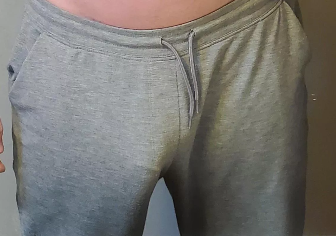 gray sweats posted by americangiant46300