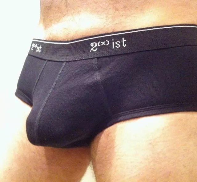 Great fit on classic 2Xist briefs... posted by Briefcase000