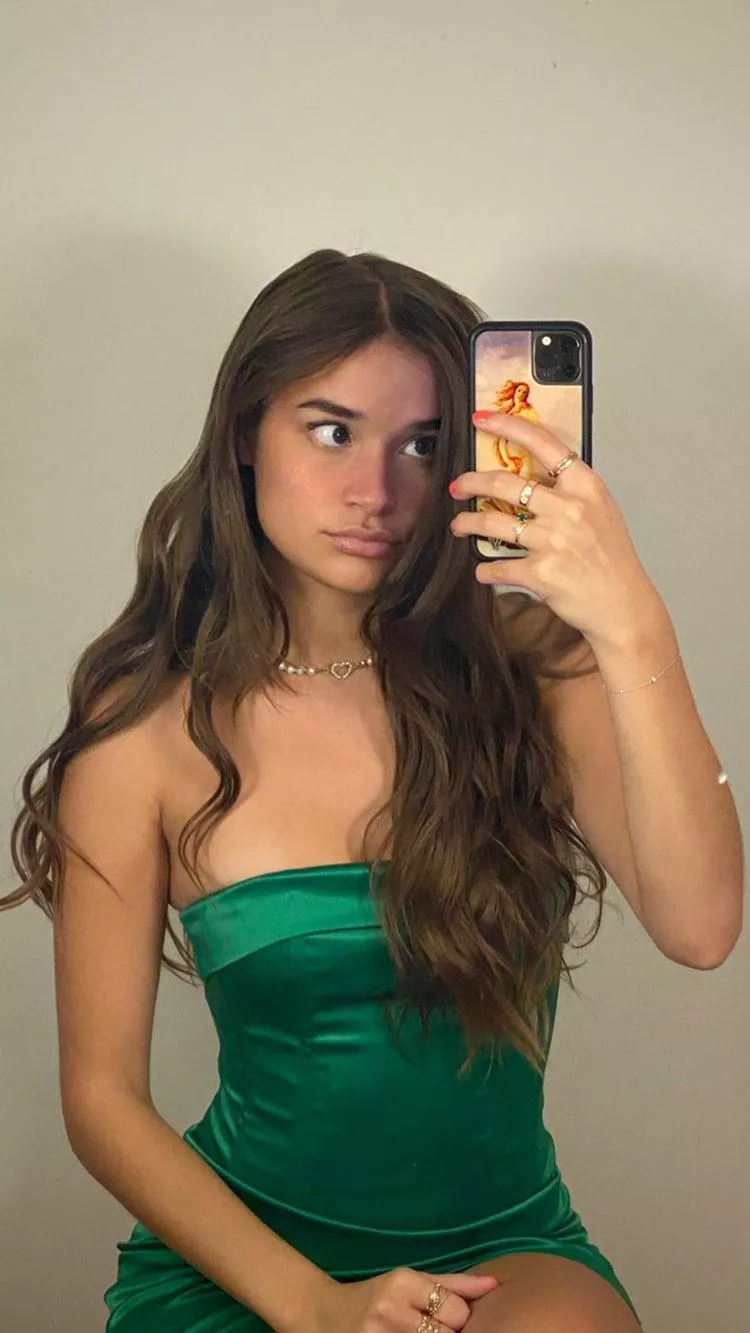 Green dress posted by pornvids696969