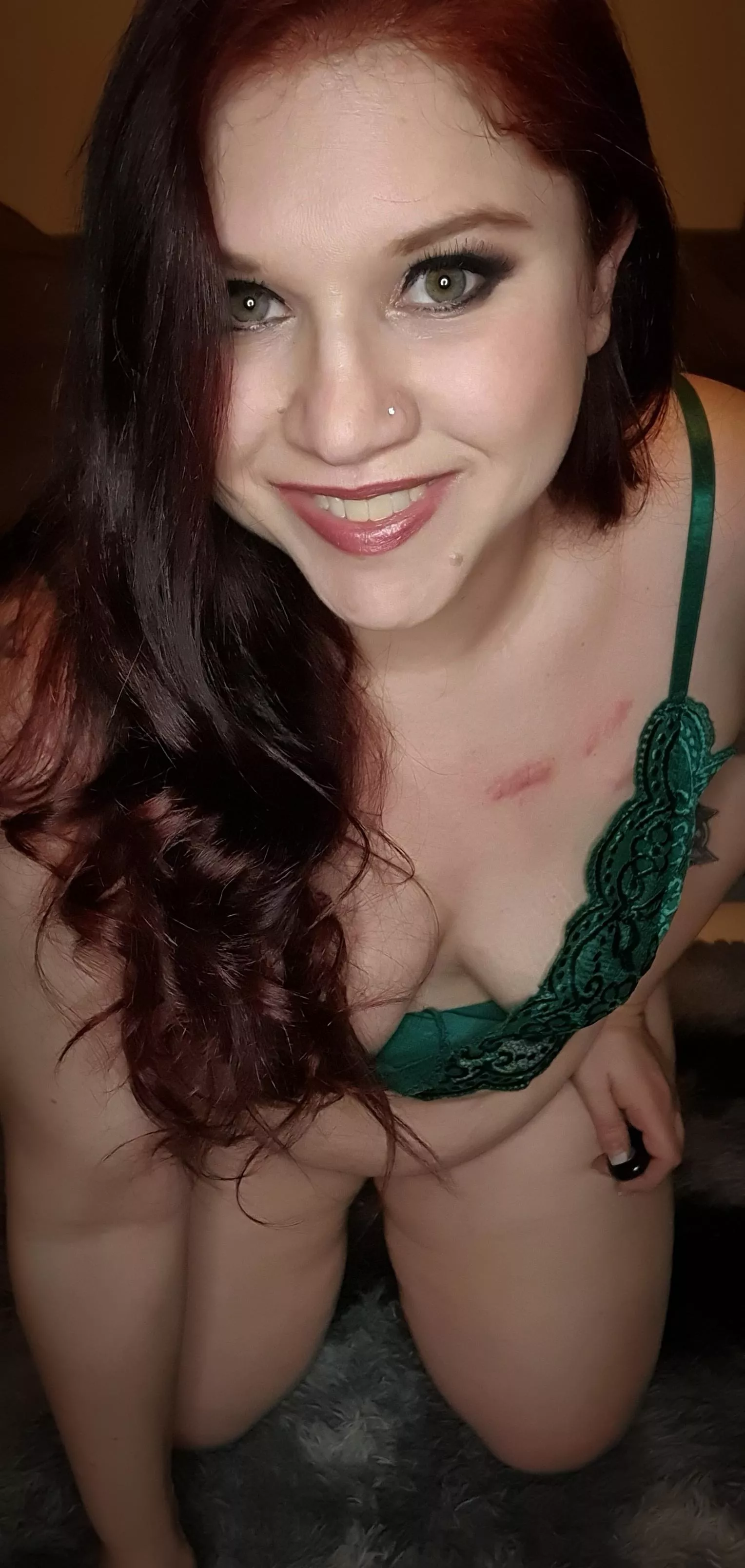 Green eyes, chubby thighs! posted by Mistress_ally_SA