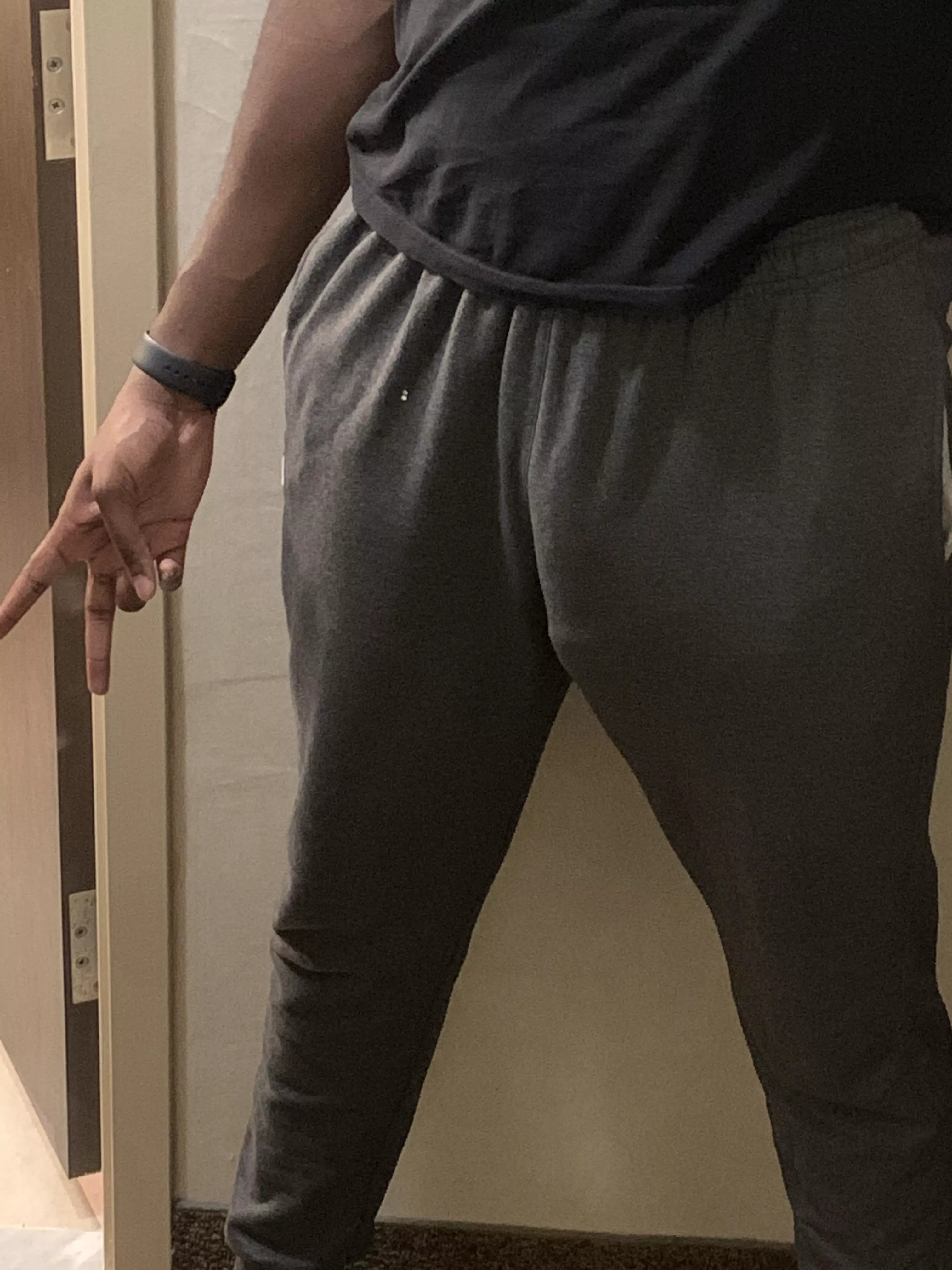 grey sweatpants posted by women-_-beater