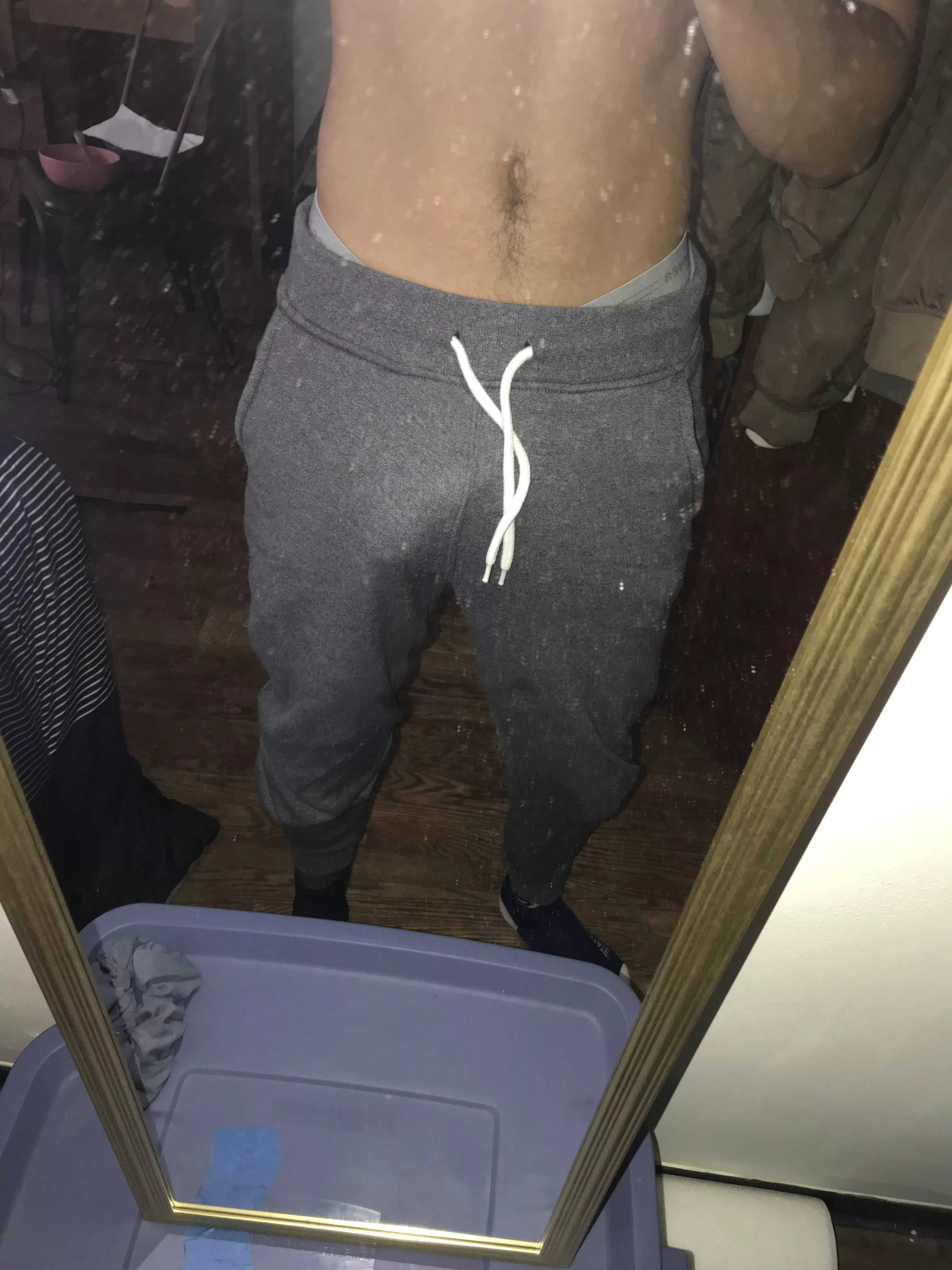 Grey sweats kindof day posted by MascTwinq