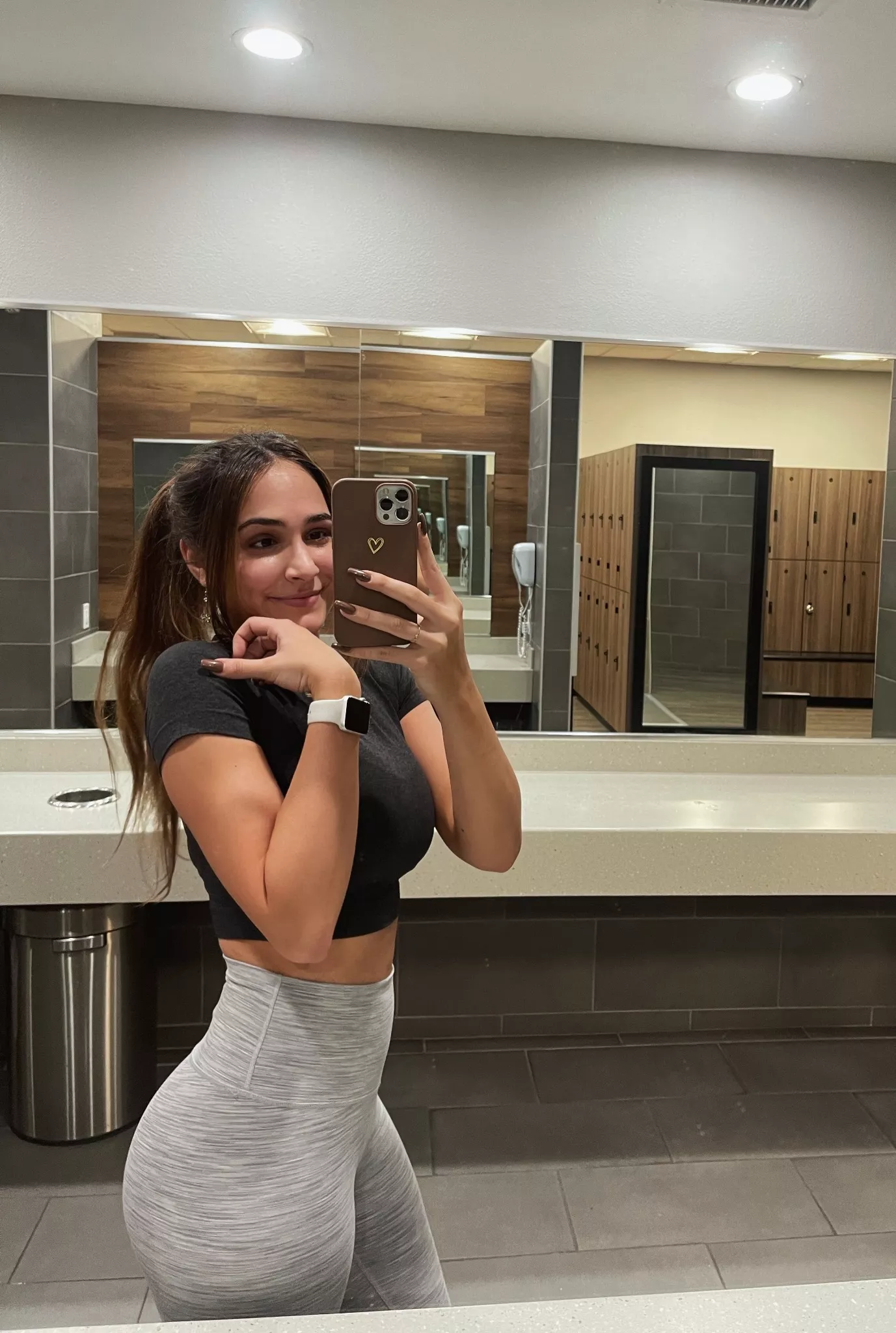 Gym Selfie posted by civilrainy