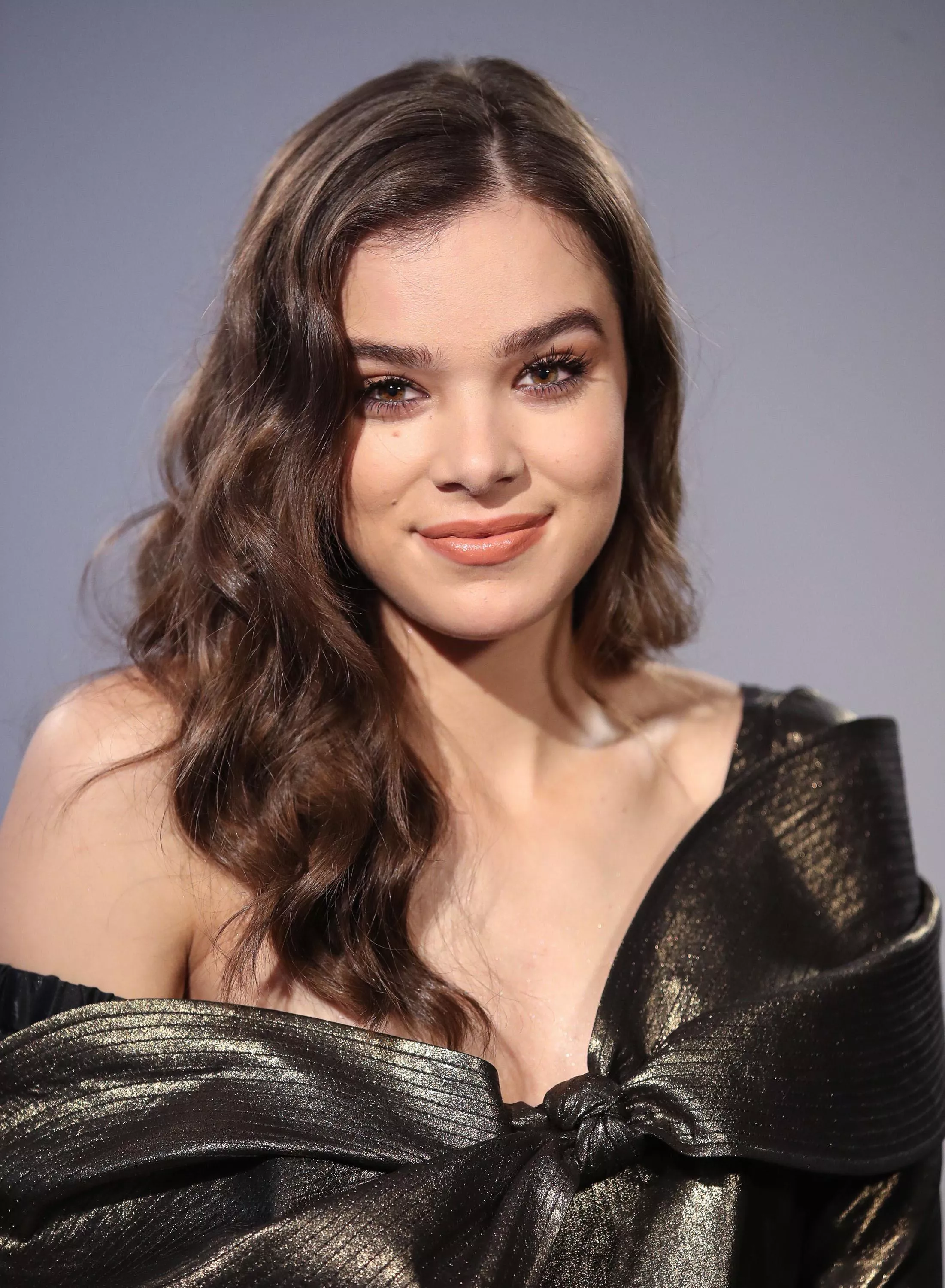 Hailee Steinfeld posted by ononothimagen