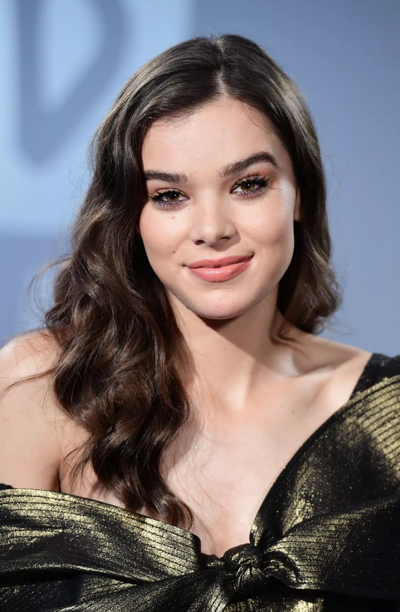 Hailee Steinfeld posted by ononothimagen