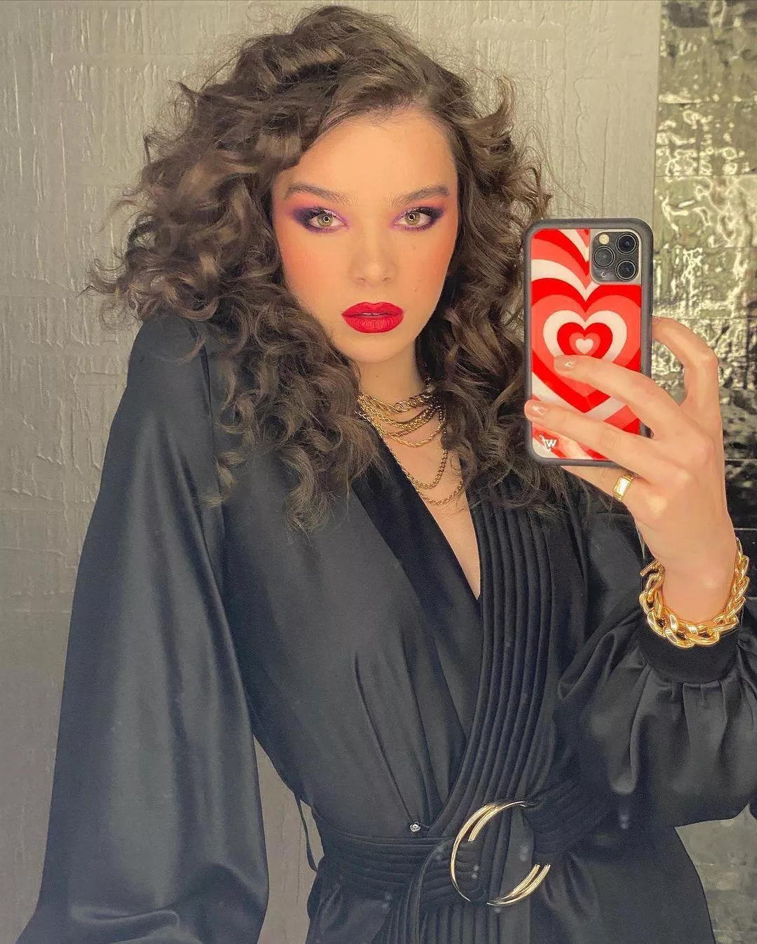 Hailee Steinfeld proves time and time again how irresistible she is. posted by DevilOfHellsK