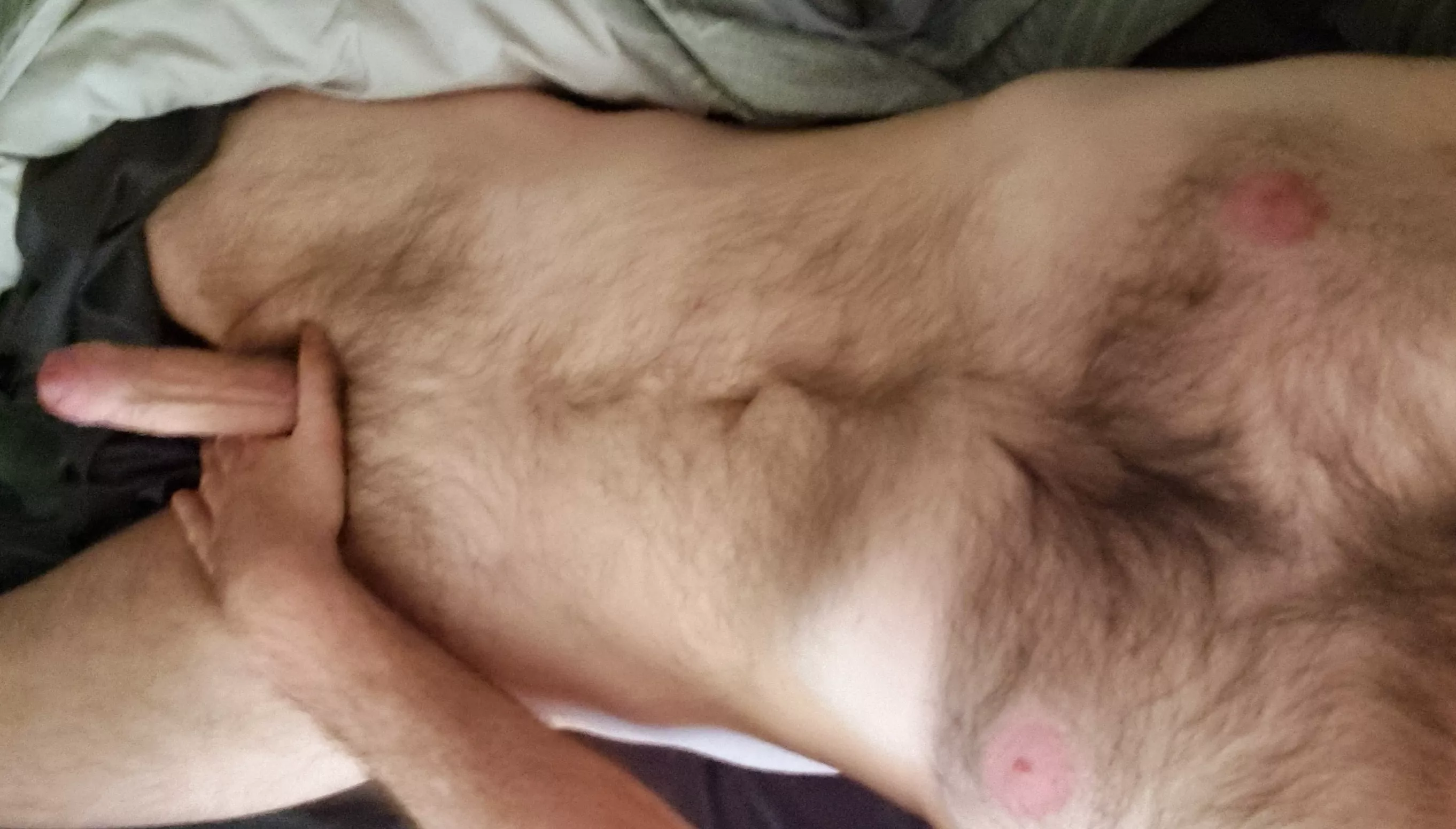 Hairy and horny 😈 posted by Adwyer88