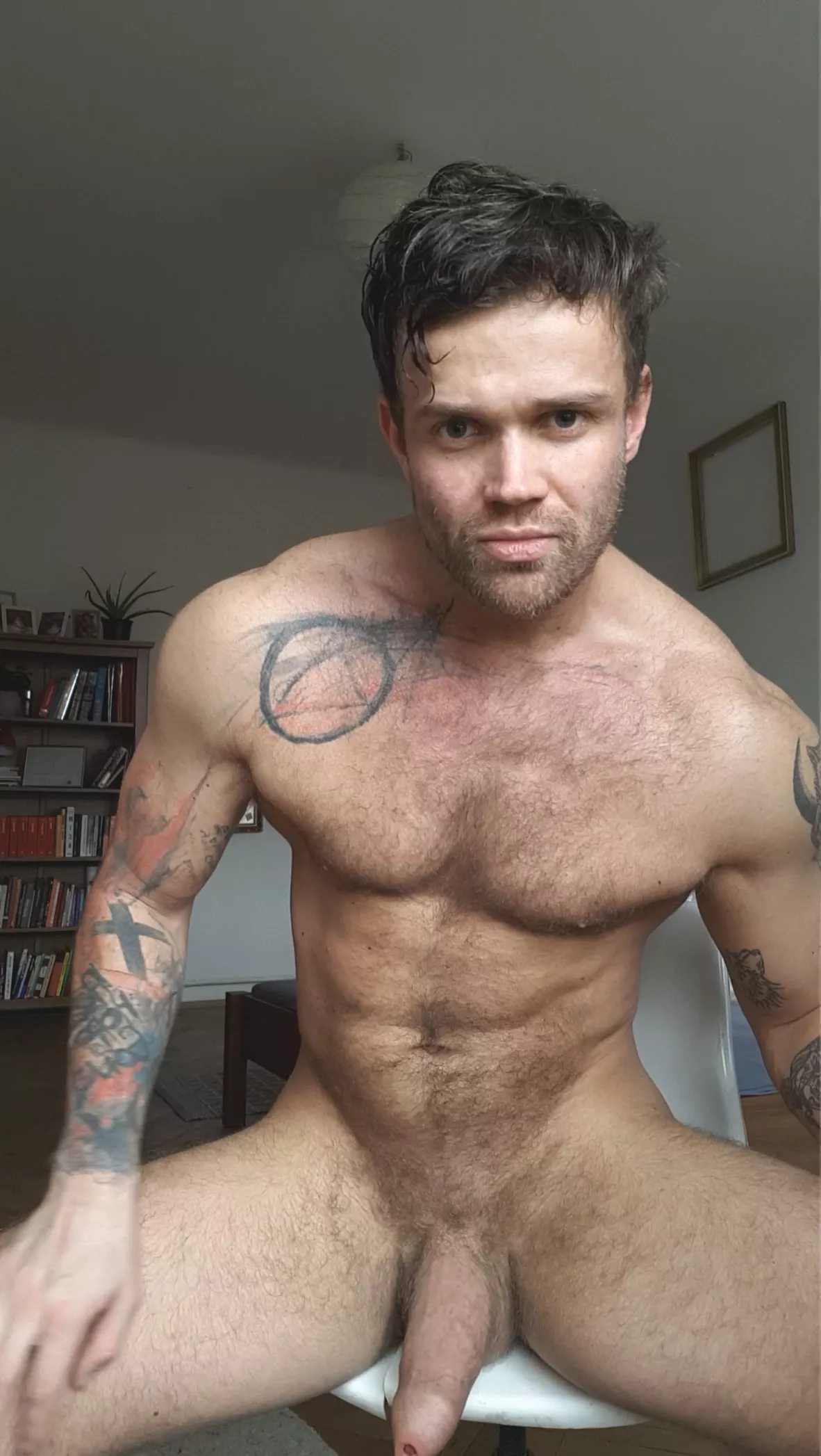 hairy selfie posted by mynastystory