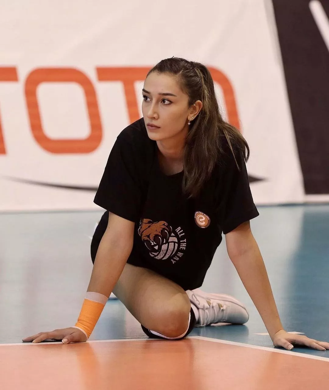 Hande Baladin (Turkish volleyball player) posted by ajvazded0