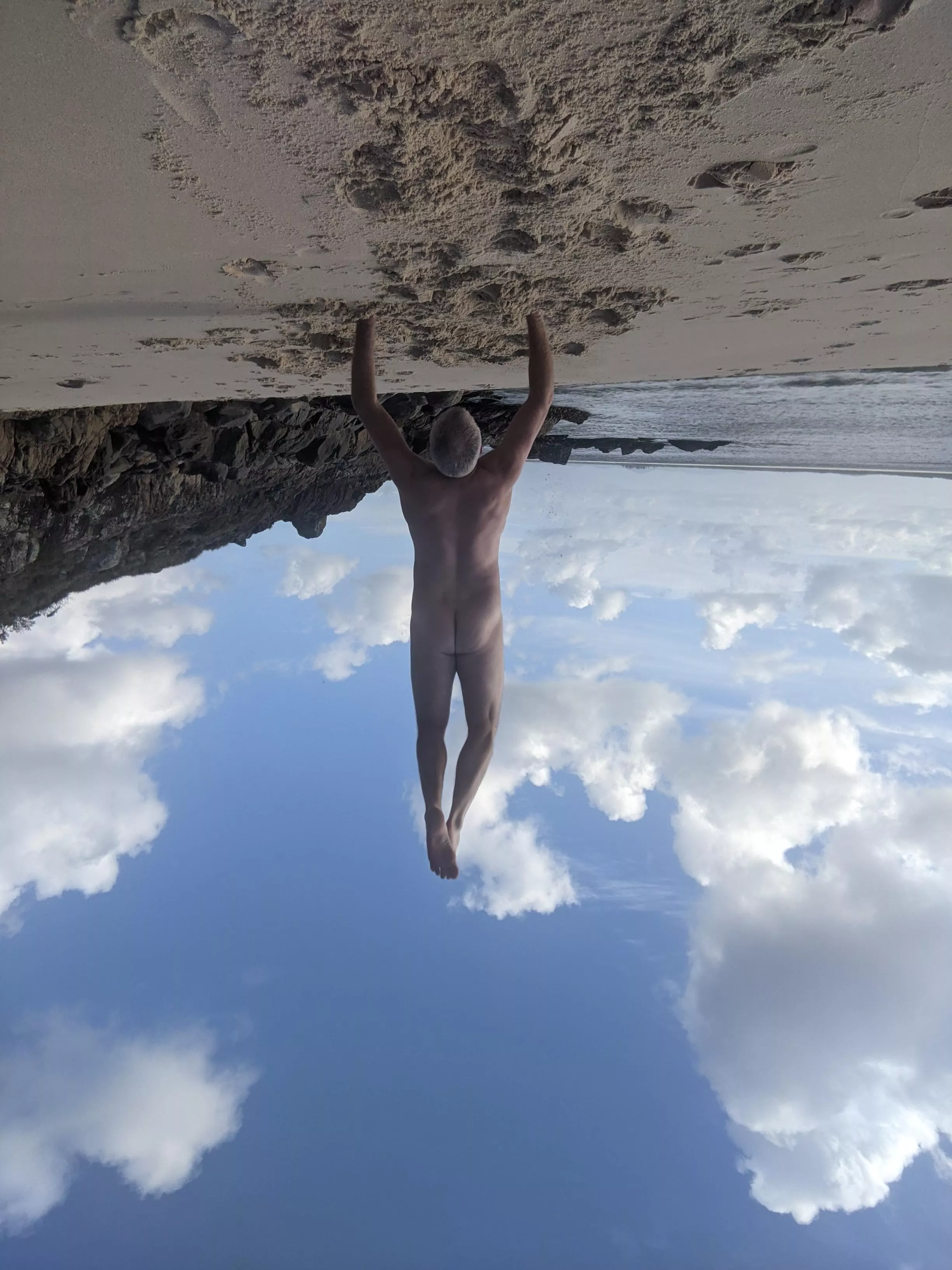 Handstand on Aussie beach posted by skippy2727