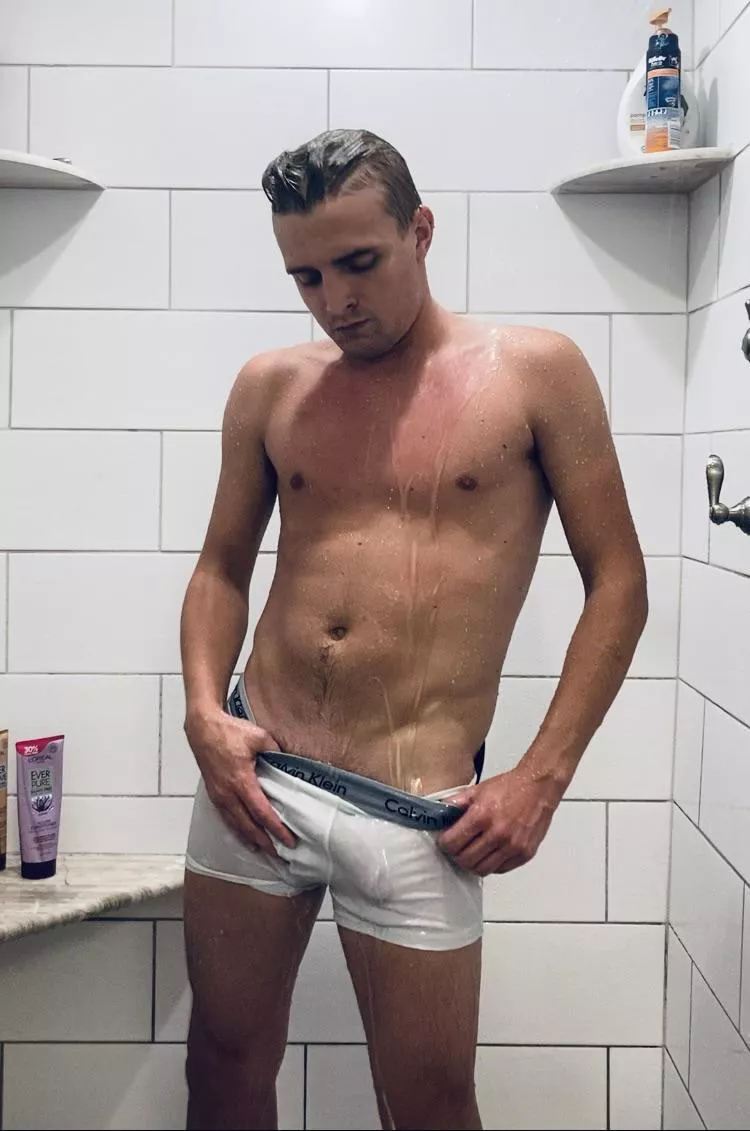 Happy Friday, fellas 🚿 posted by His_names_spot