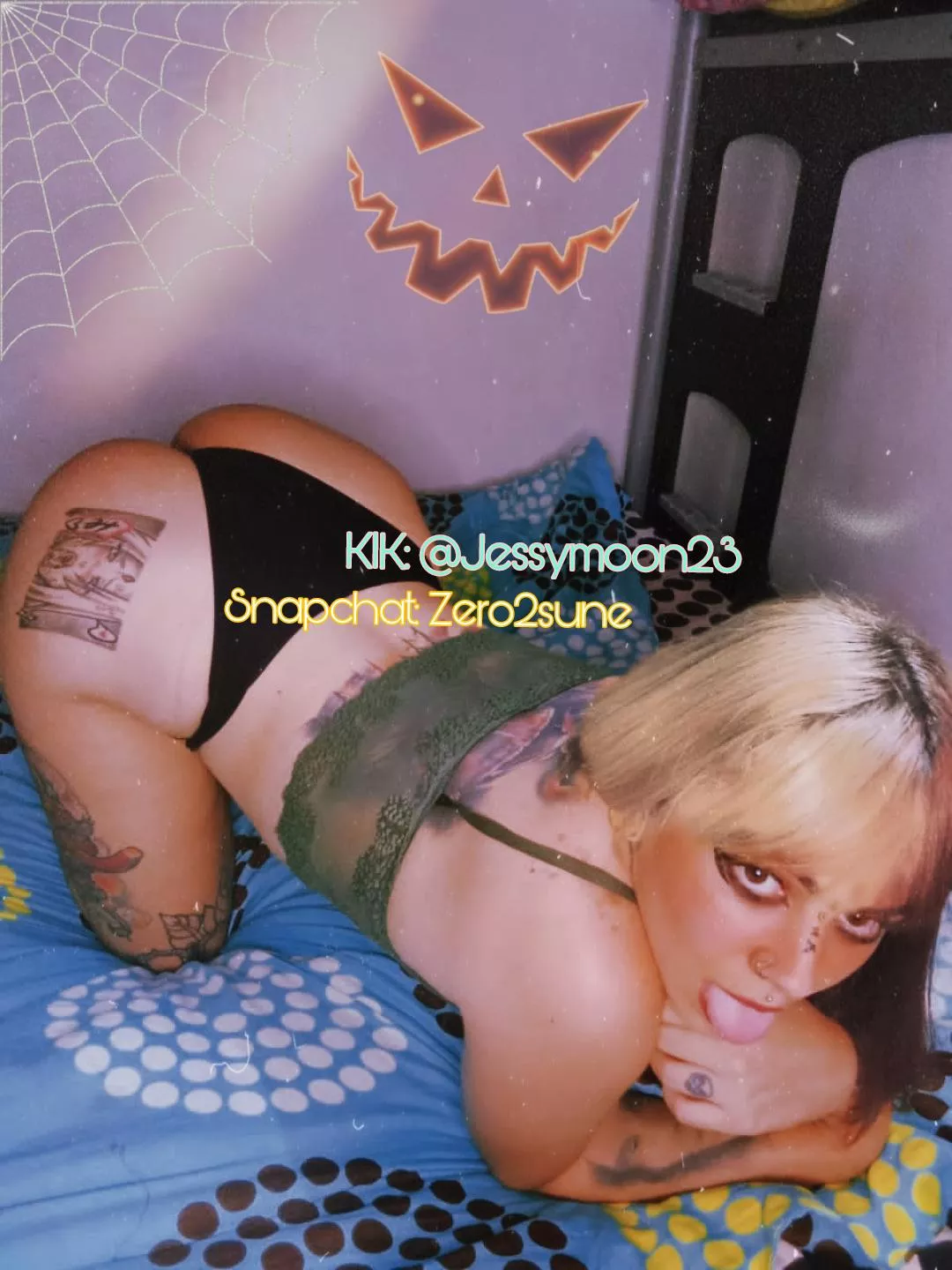 🎃happy halloween 👻 Tattooed wet woman ready to have fun with you🤤 💢PAY TO PLAY 💢 Kik me or Snap me posted by zero2sune