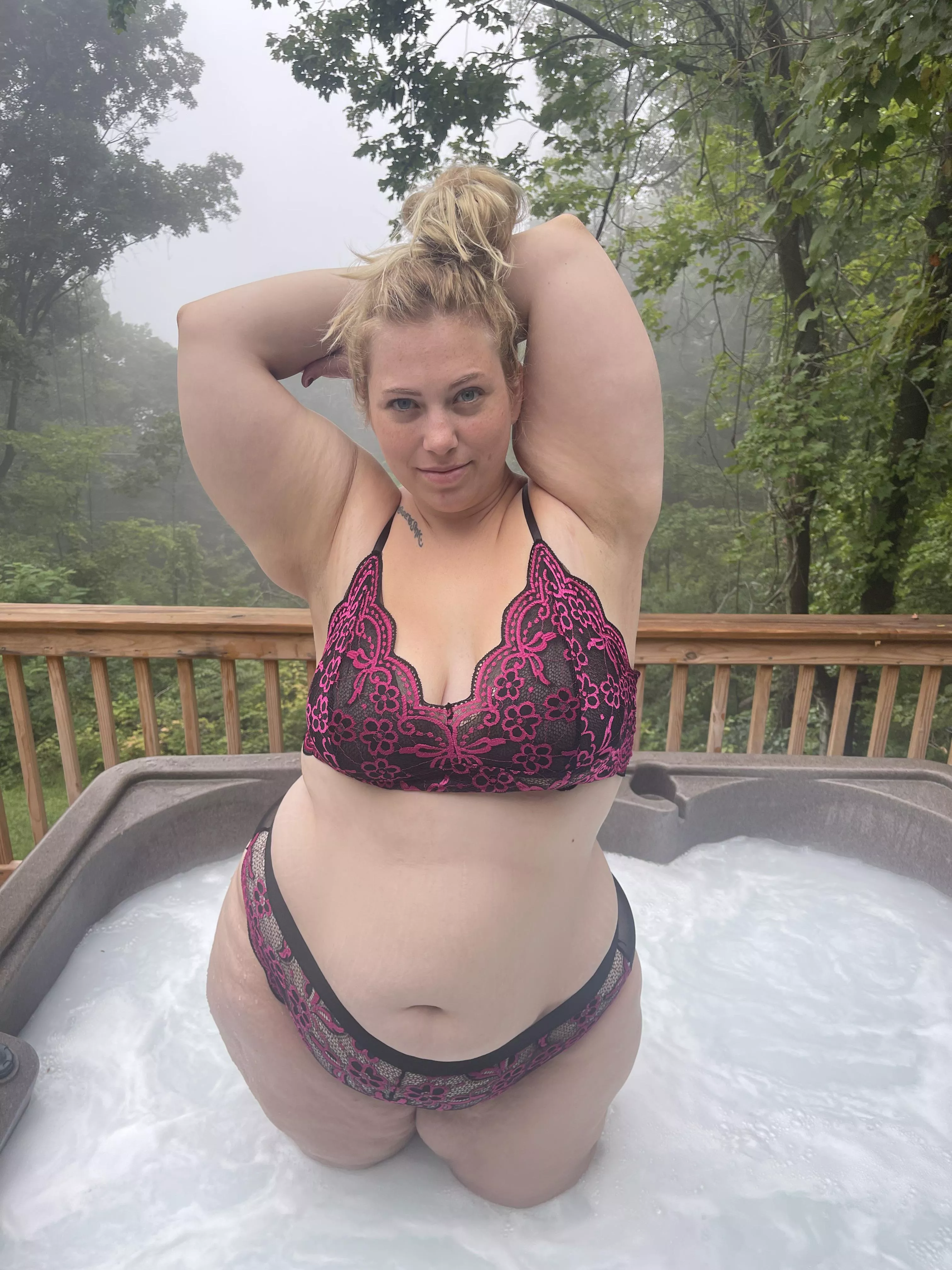 Happy Valentine’s Day! My goal today is to find a hot tub to get in posted by TheFunkFox