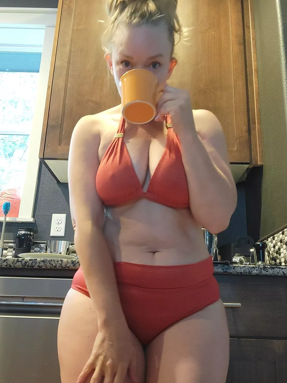 Hard nipples and strong coffee 😉 [F47] posted by Crystal_Sunshine_