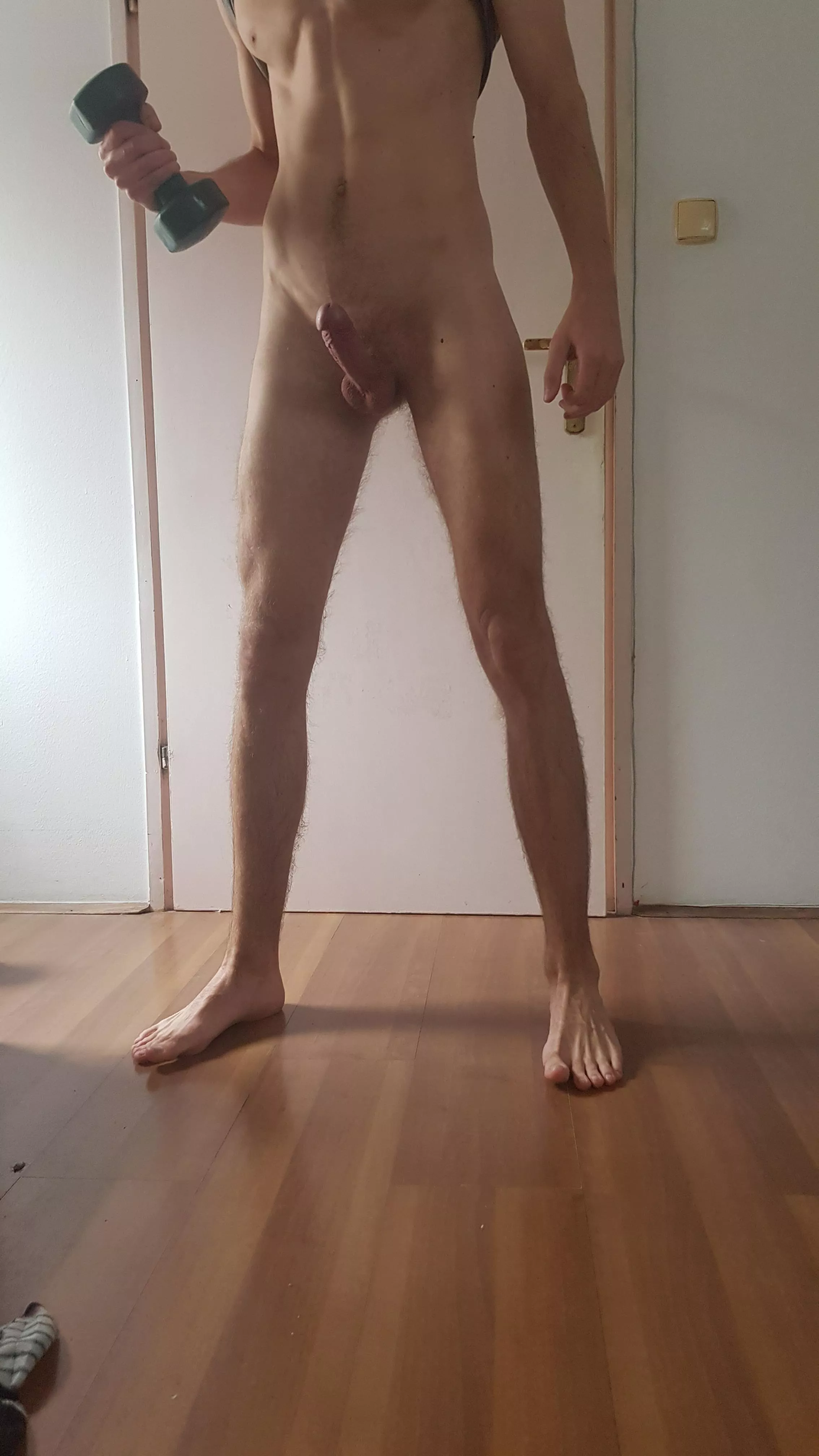 Hard workout ;) [M] posted by sendmebarefeetgirls