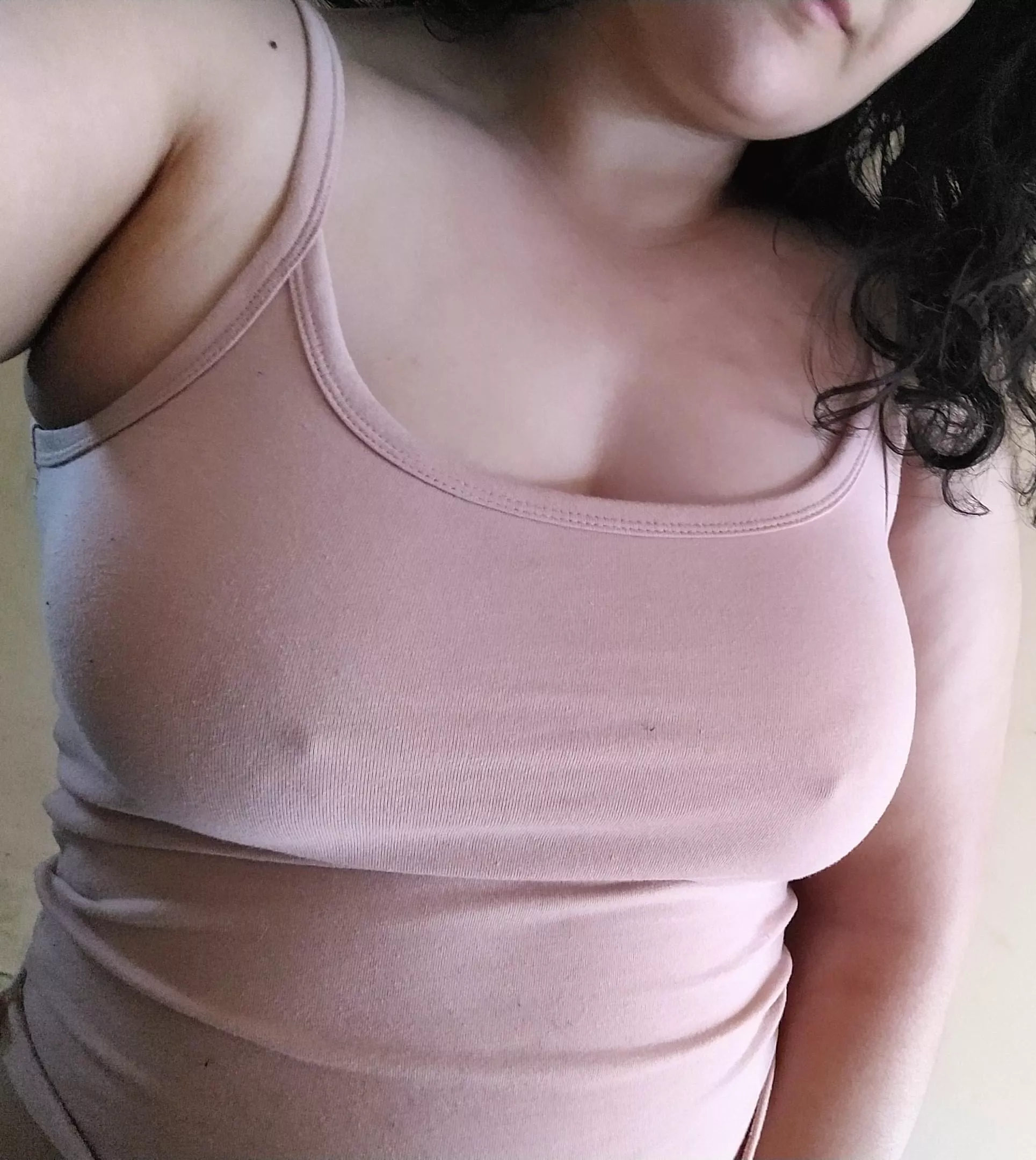 Hate wearing bra during summer posted by gigilovers