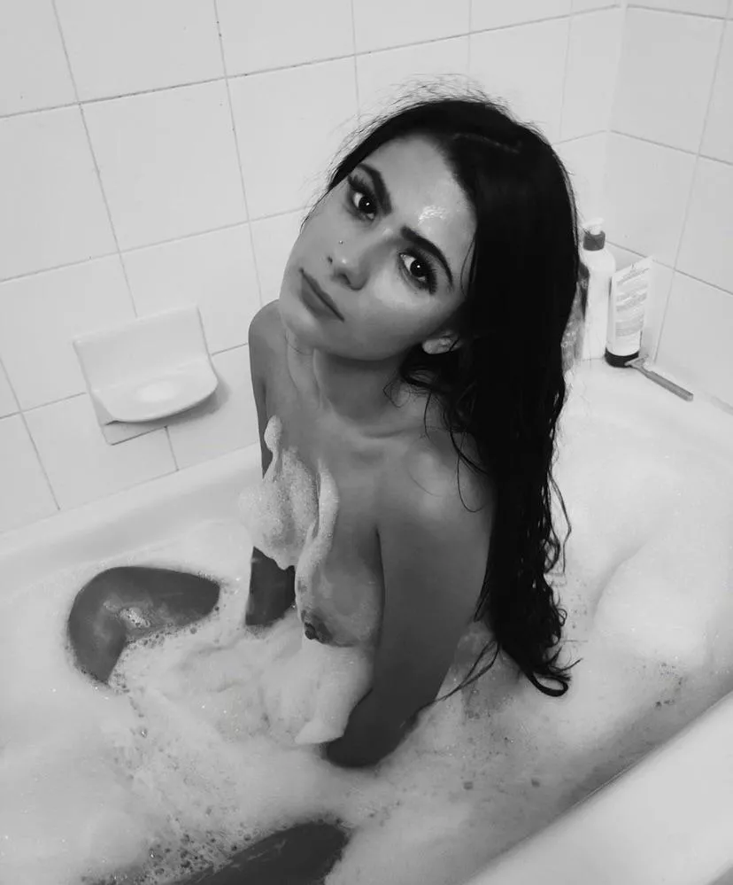 Have a bath with me posted by Yellowrosestems