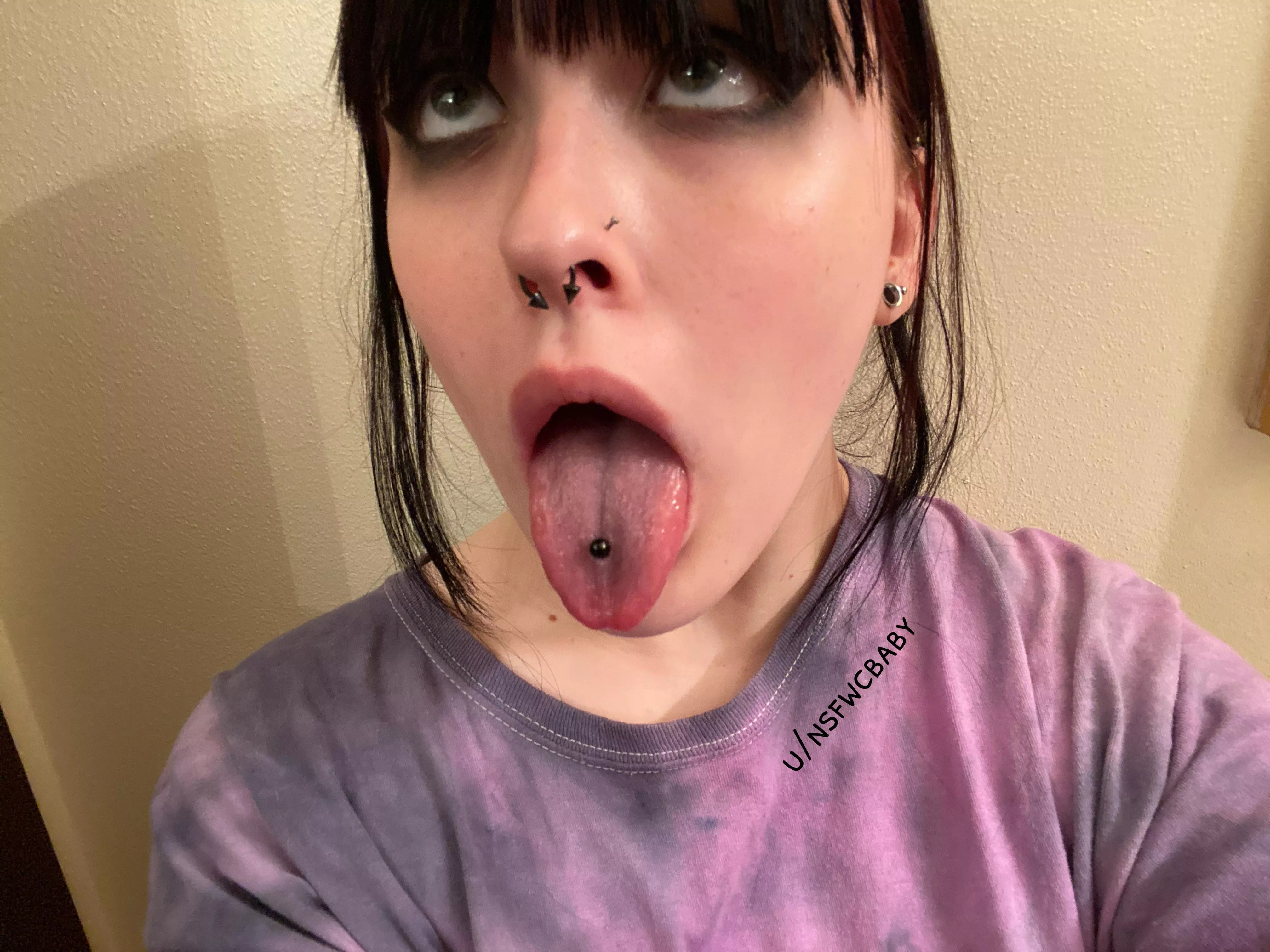 Have you ever cummed in a goth girls mouth? posted by Nsfwcbaby