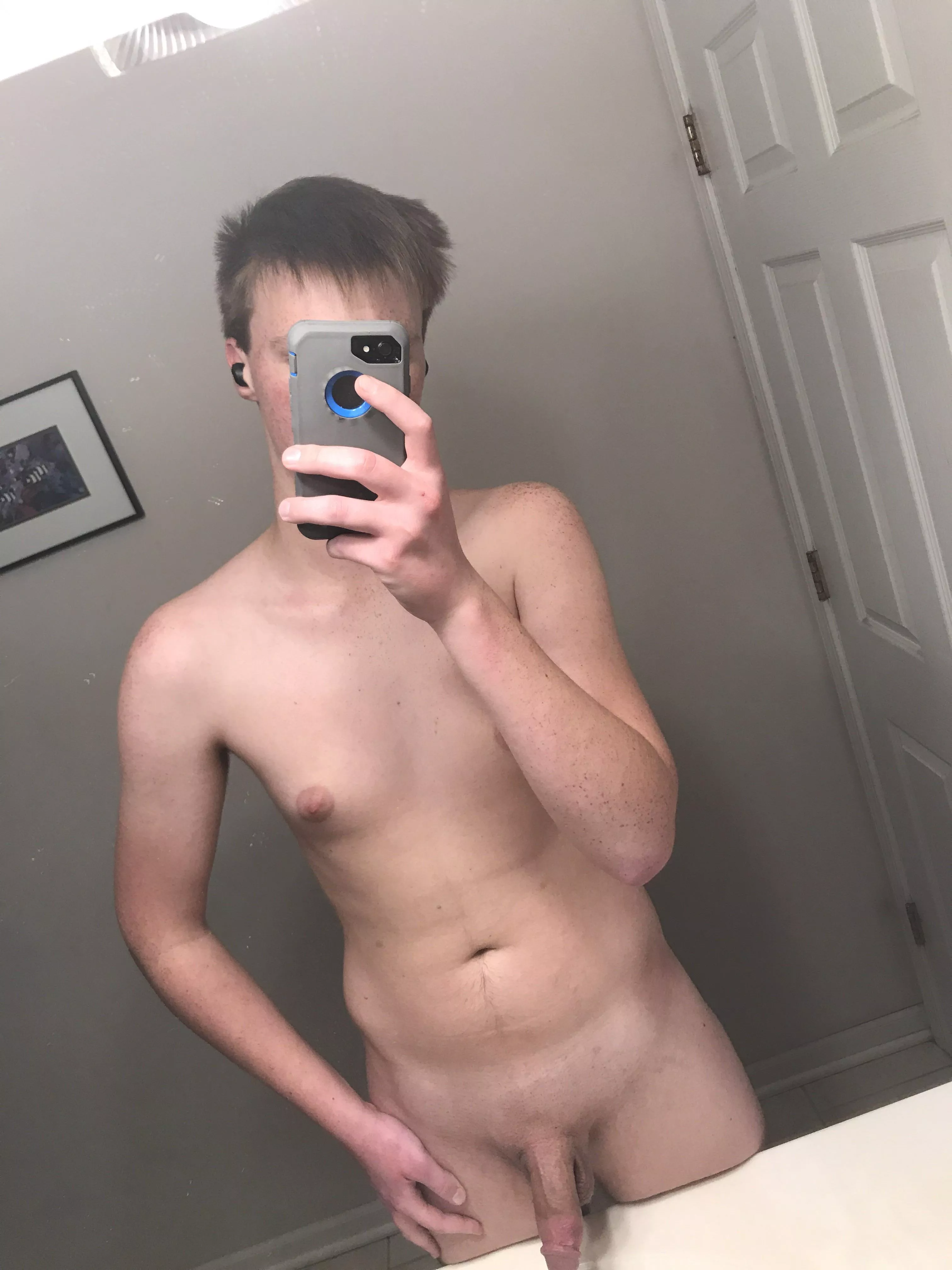 Haven’t posted here in a hot minute posted by showerredcock