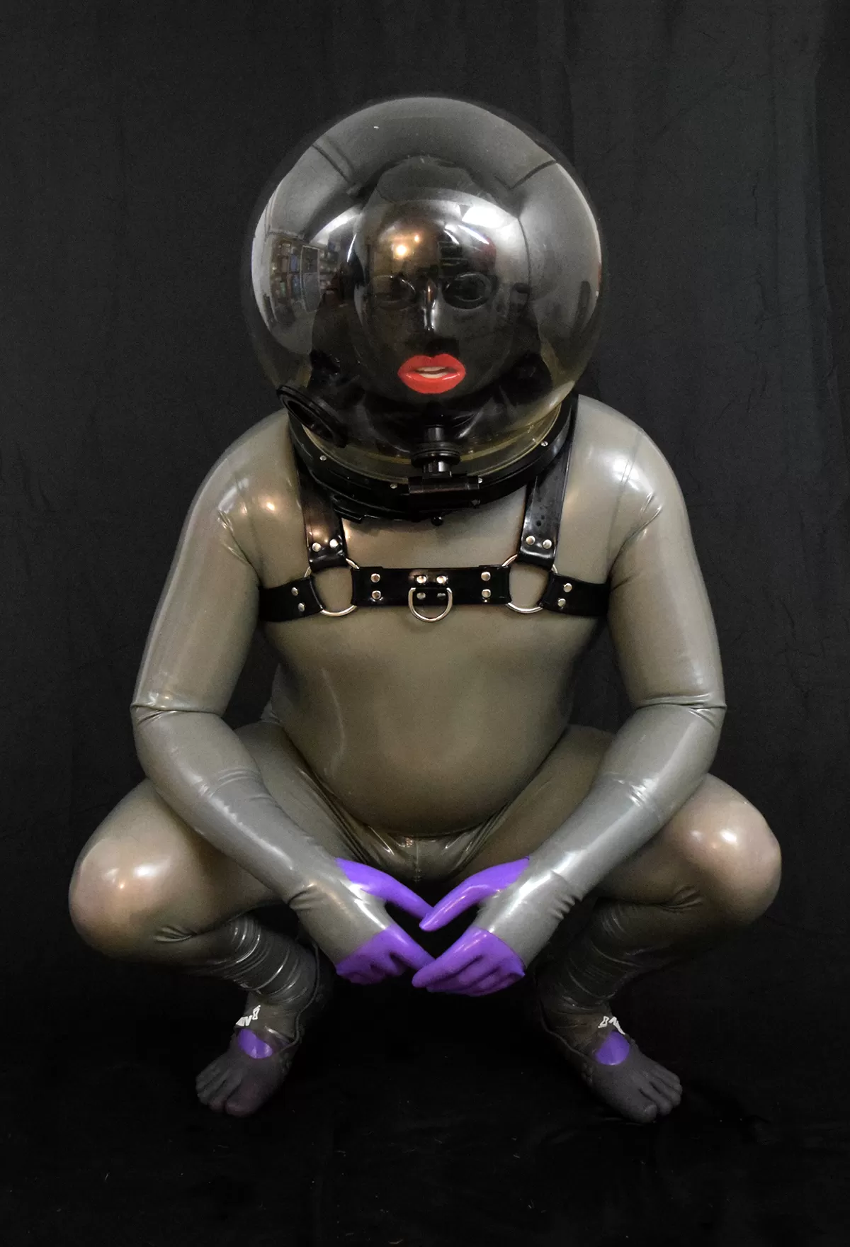 Haven't posted in a while - Rubber Space Doll posted by rubberepitome