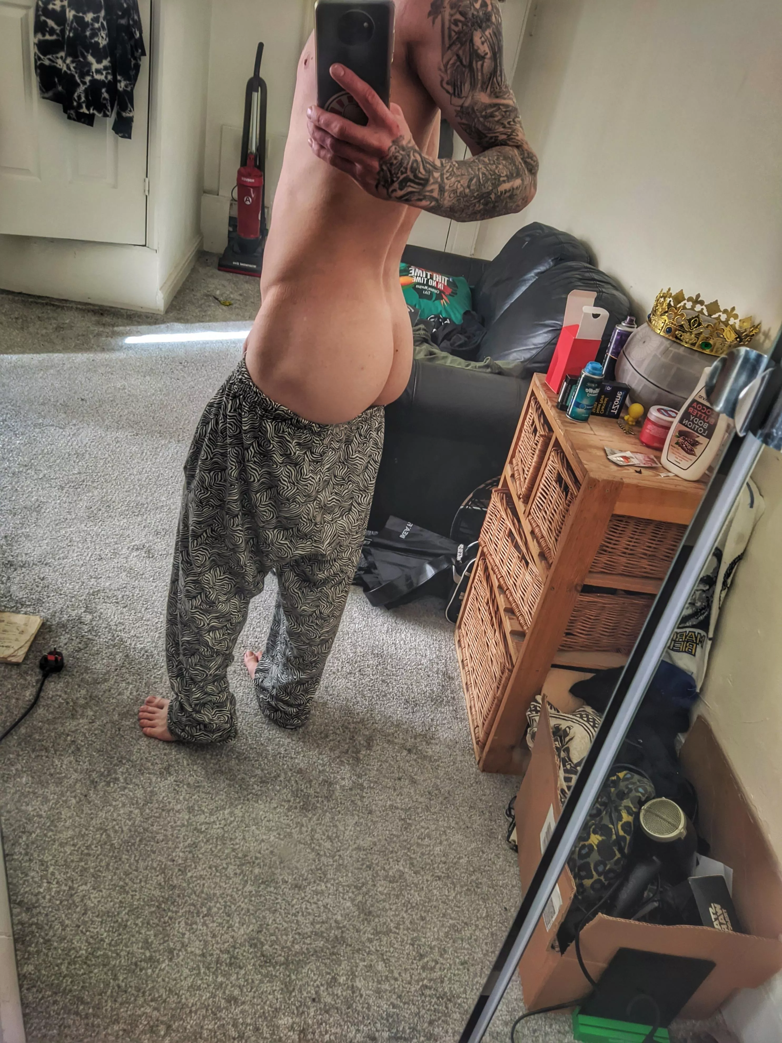 Having a good butt day posted by mostlynakedguy