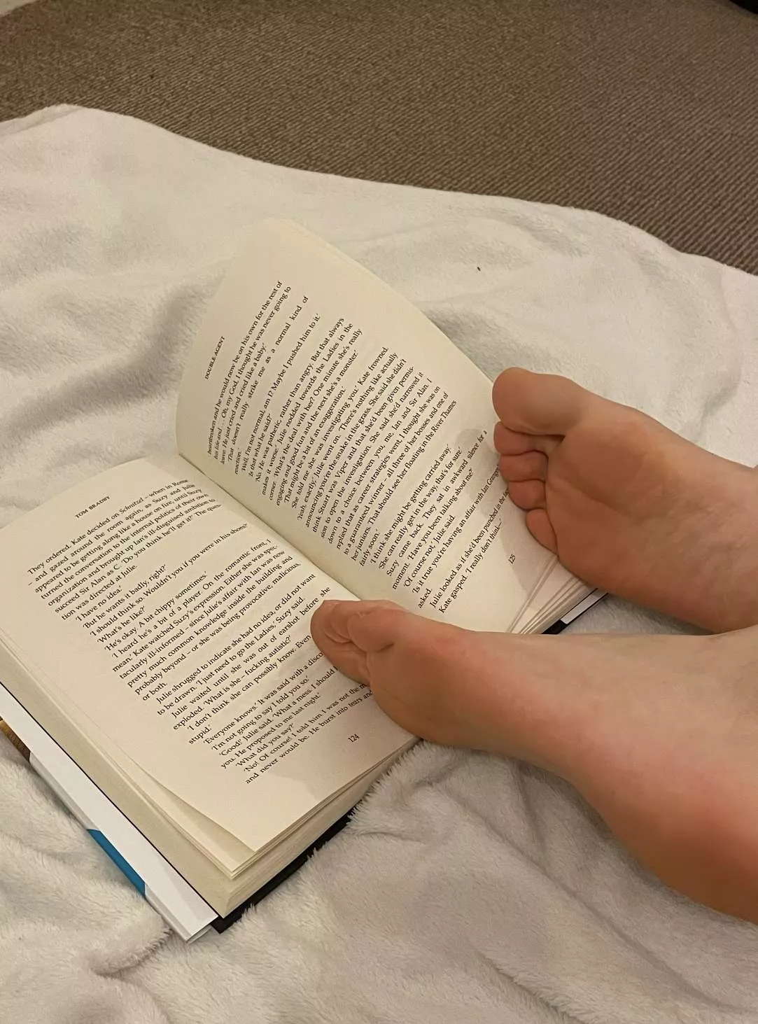 Having a read. Come nibble my feet whilst I relax. Tell me what you would do to me xx posted by sweetangelfeet254