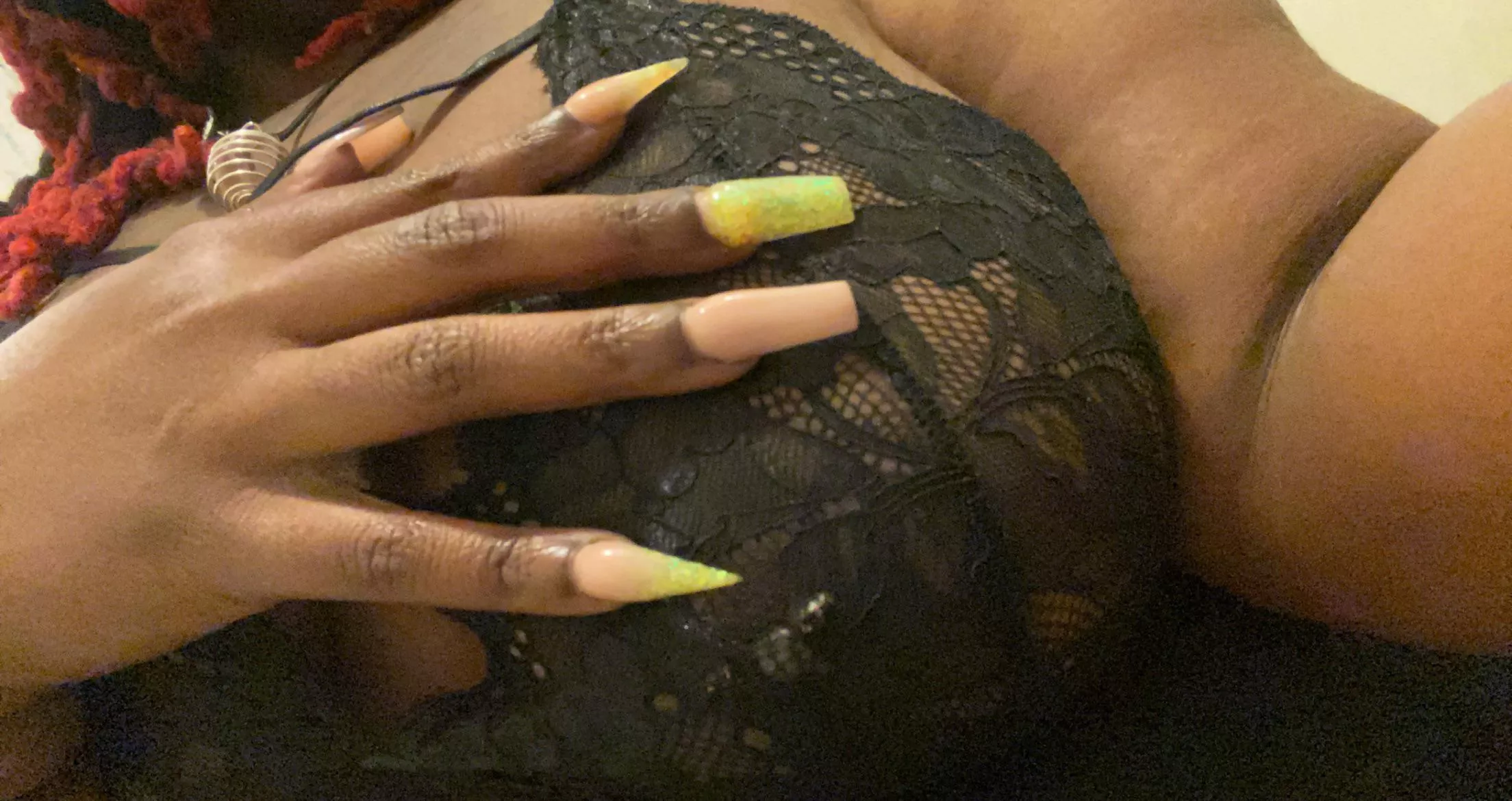 He loves it when I claw his back out ðŸ’…ðŸ¾ posted by DarkCherrie1