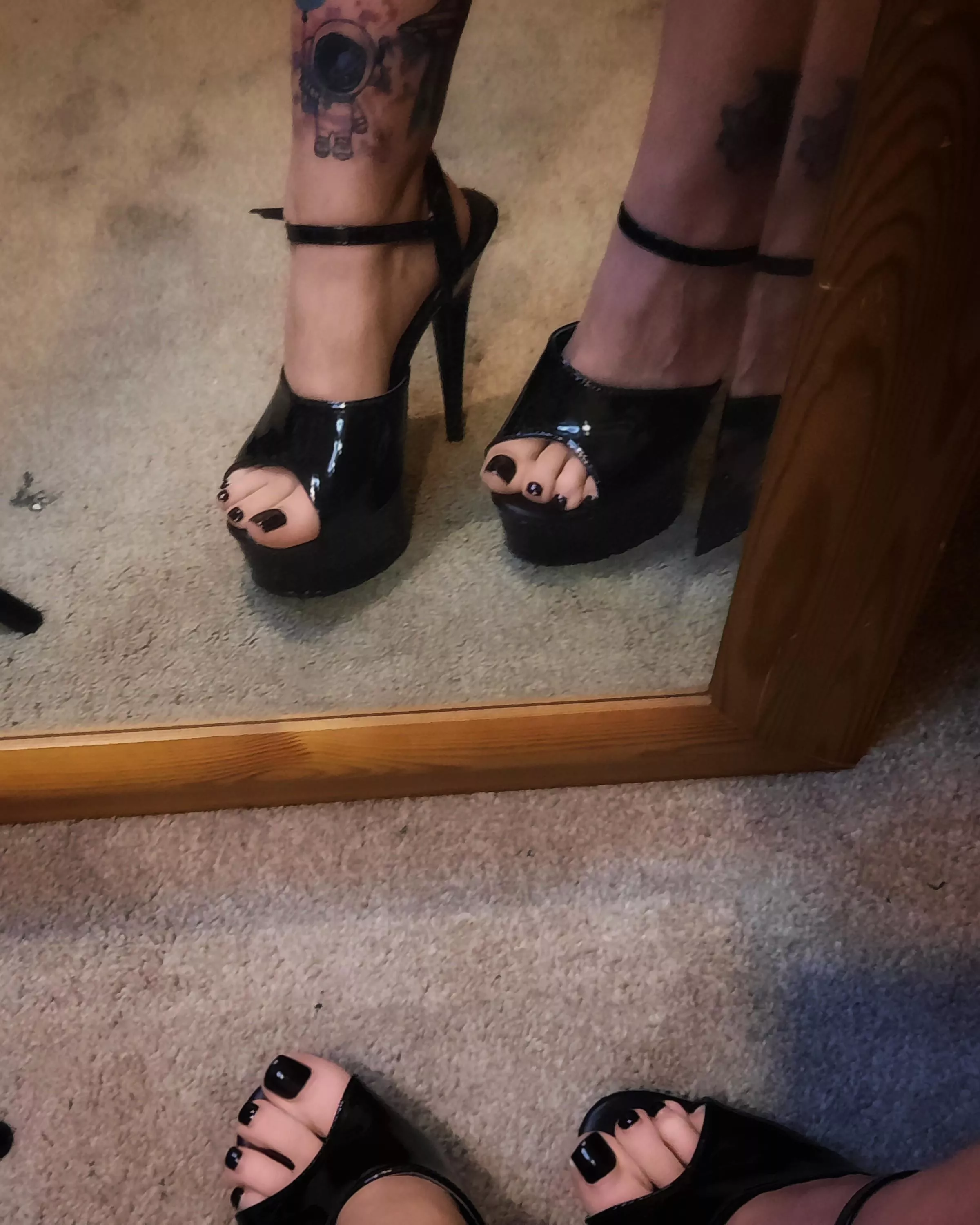 Heels with matching toes! posted by extra_sarah