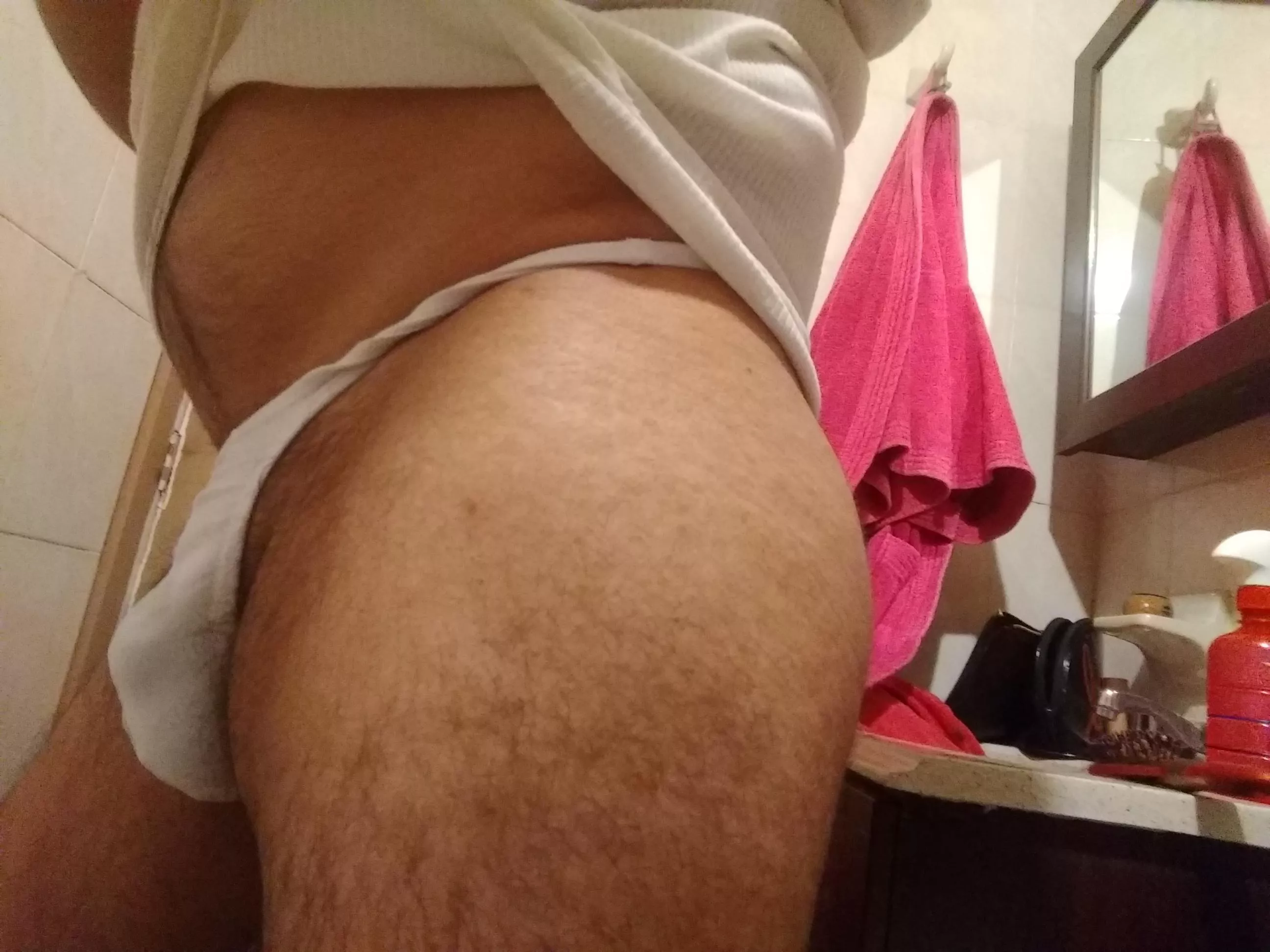 Hello fellow thong lovers posted by harveyquinnz