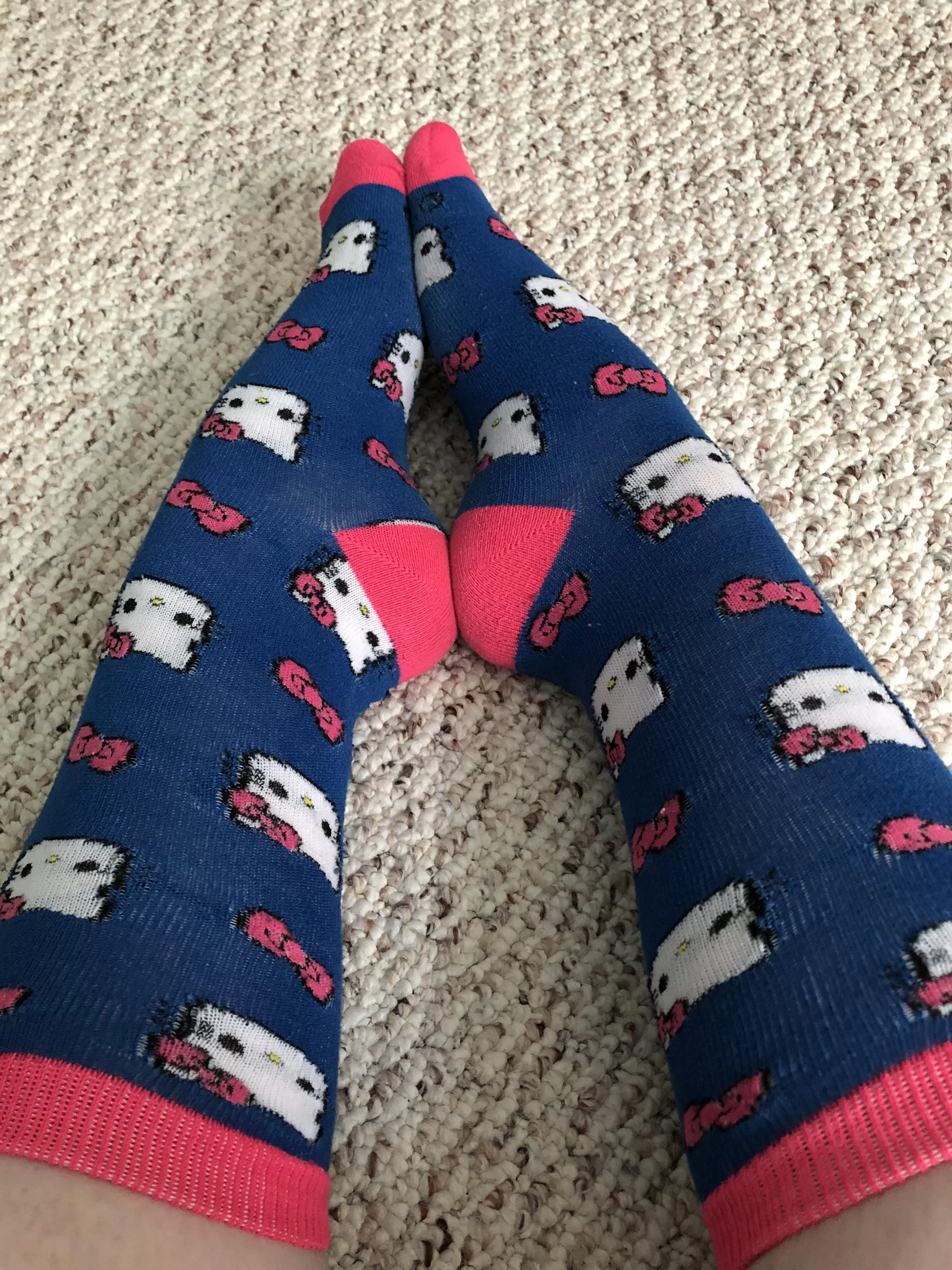 Hello Kitty socks today (F) posted by CupcakeTootsie