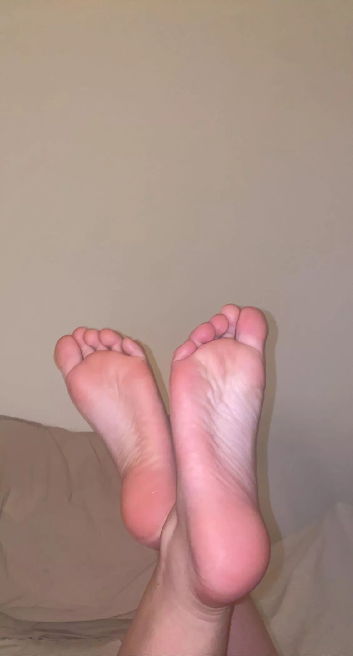 Hello my name is Jade and i am a 20 year old swedish girl selling custom pictures of my petite and soft, size 8 feet. I Will comply to any of your needs and i take payment via paypal. Please message me or add me on kik 😘 @sluskfot posted by New-Butterfly-3795