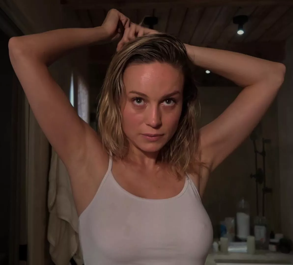 Help me cum for Brie Larson, Alexandra Daddario, Emilia Clarke or Elizabeth Olsen. posted by Pelbo20