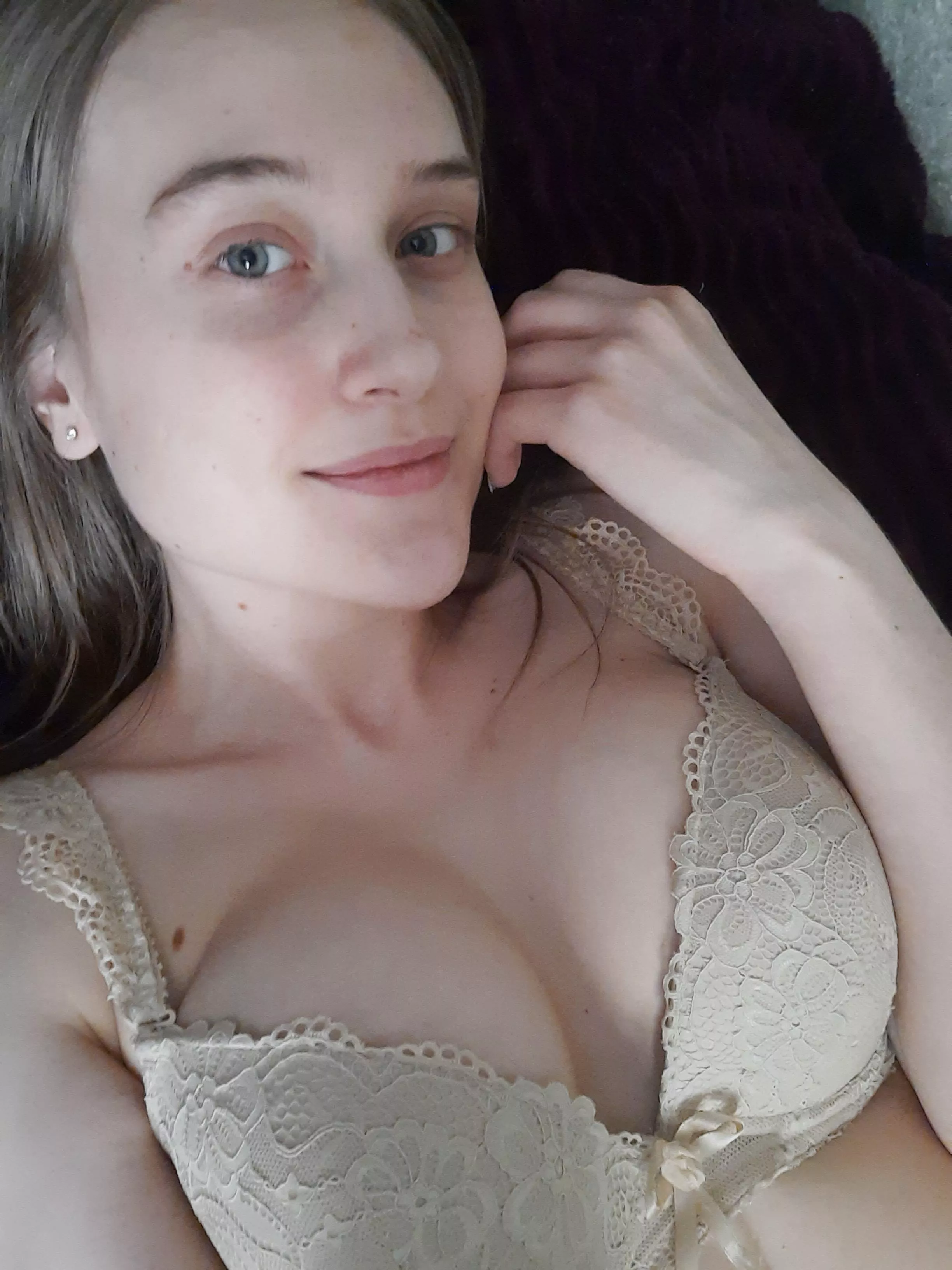 Here to brighten up your day! [F21] posted by PrettyAdmirable