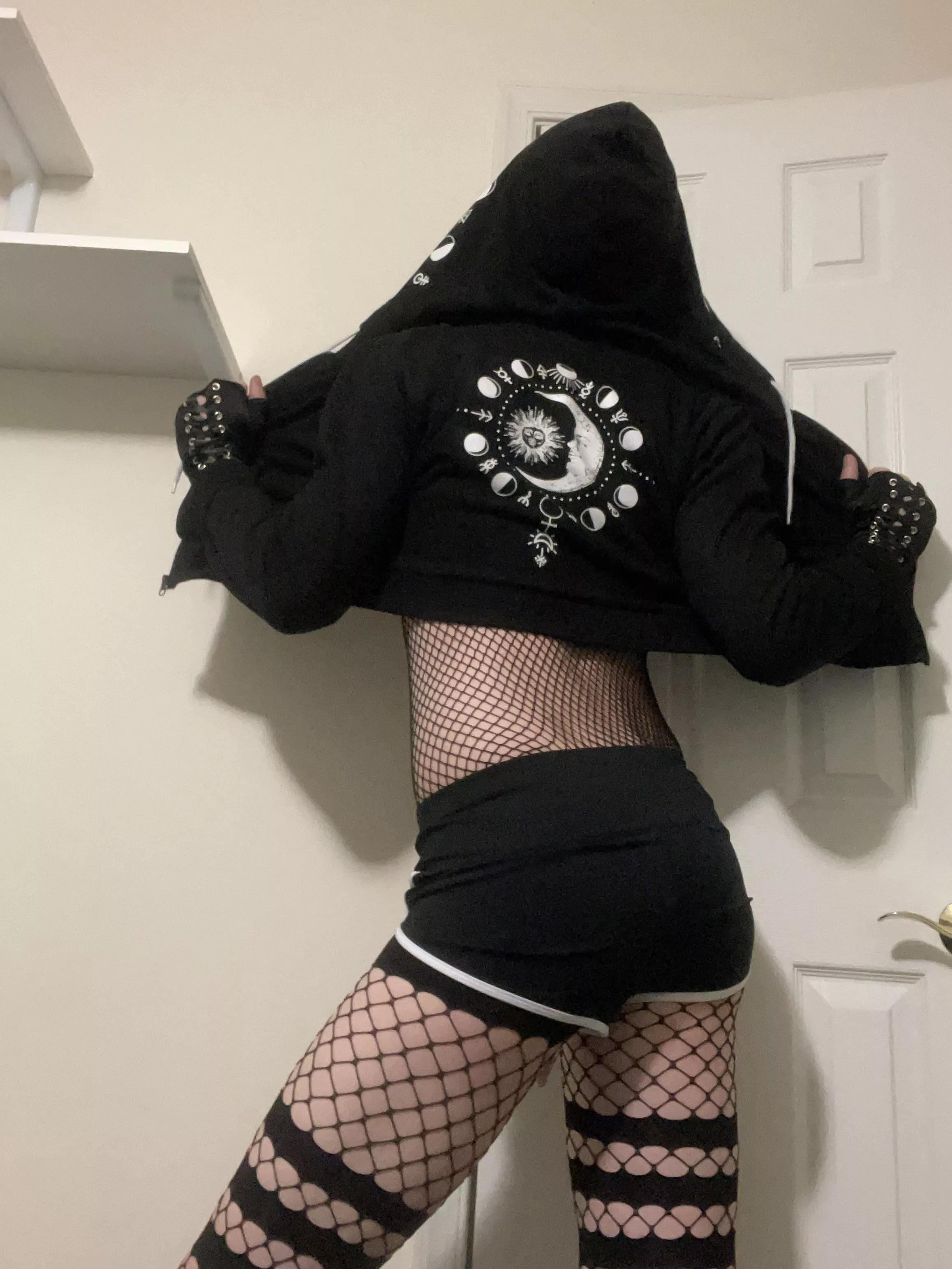 Here’s the back of my hoodie. And my friends said I should bartend at a club in my fit lol posted by bubblydragon375