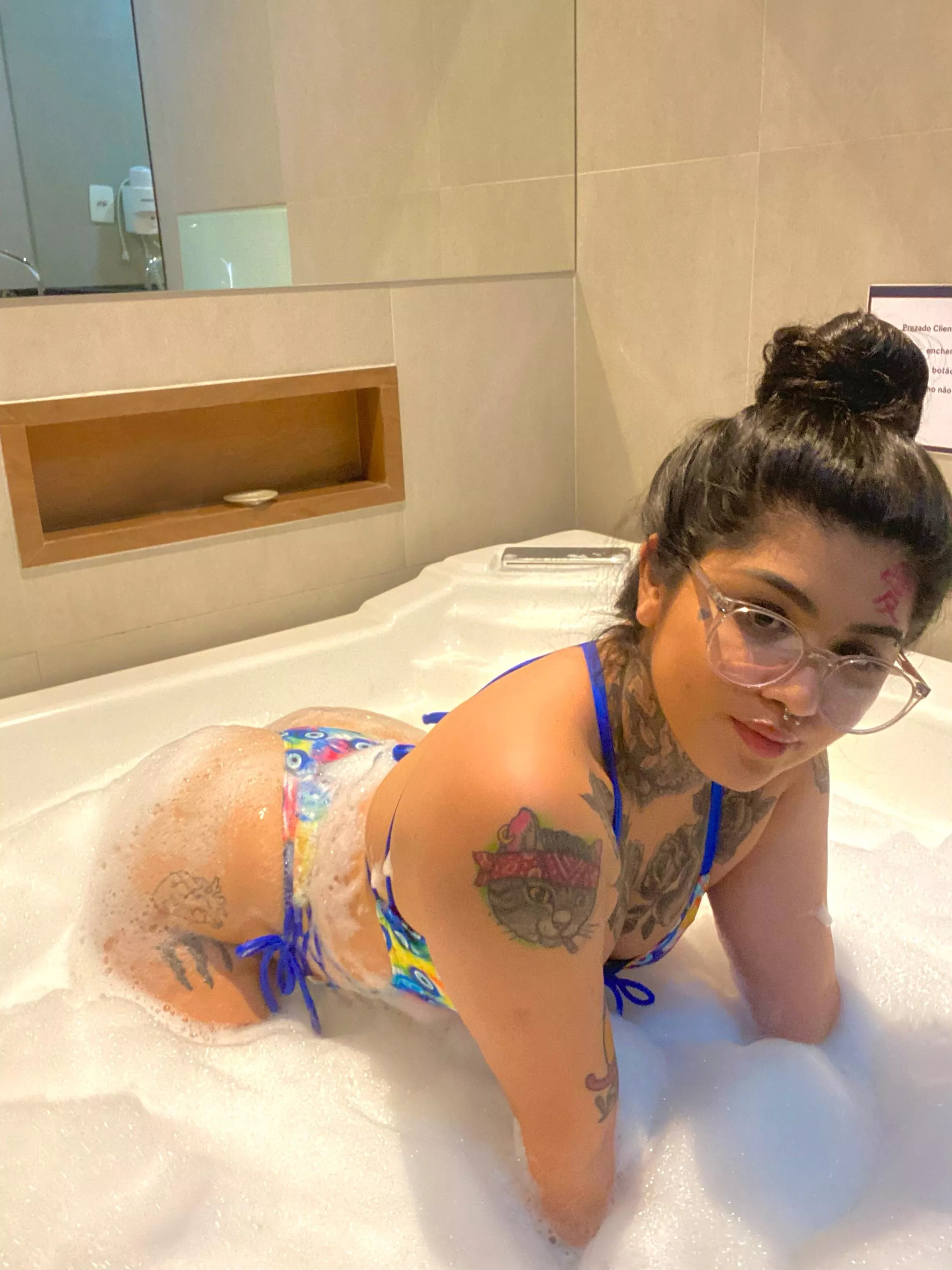 Hey ðŸ¤ª do you want to take a shower with me? posted by iamdaayla