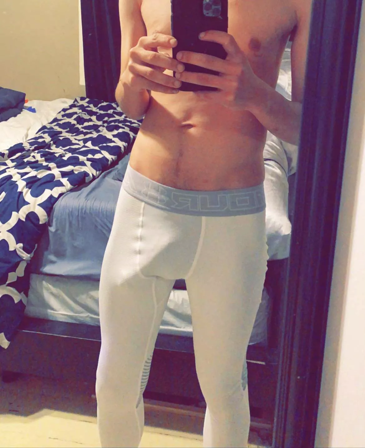 Hey there lil bussy [26] posted by nicebriefsdude