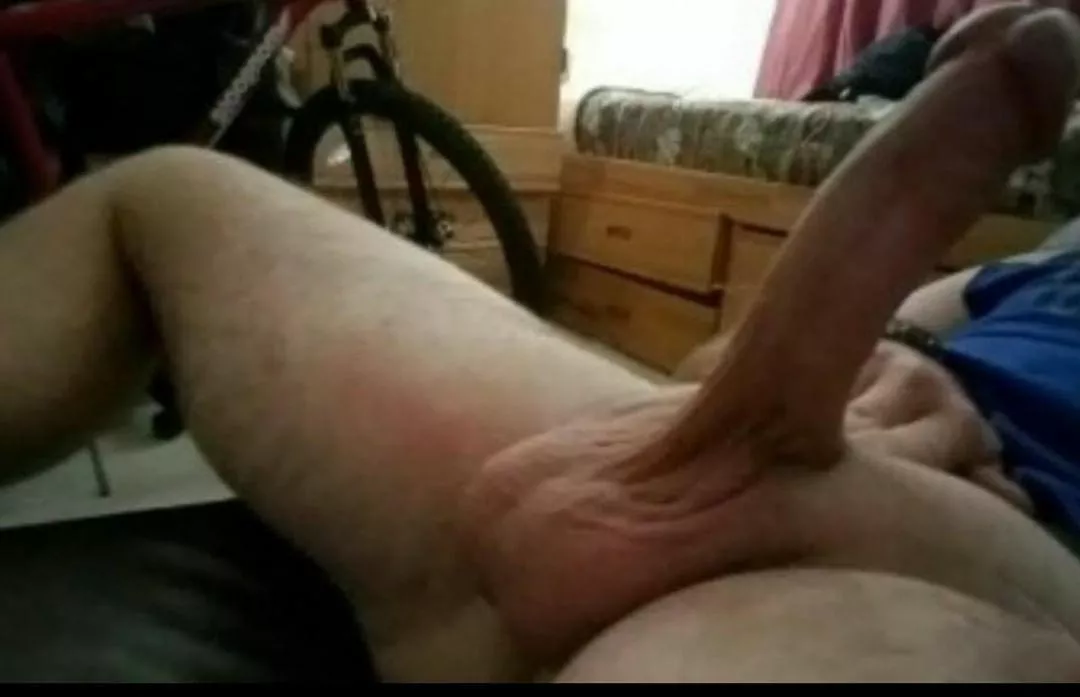 Hi I'm new hope u like my cock posted by ilovegettingrimmed