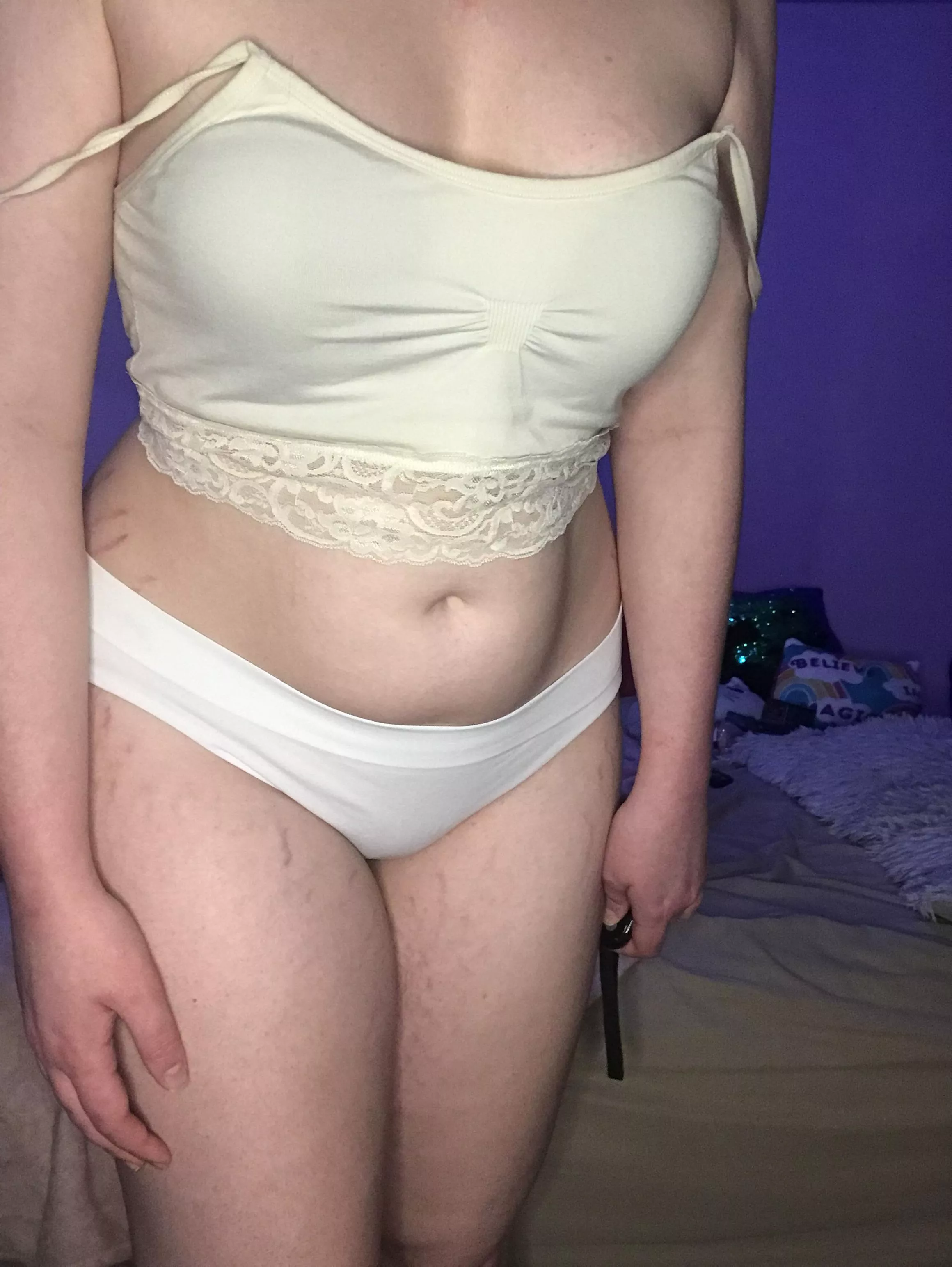 Hi I’m new to only fans. My name is Carlee and I’m 18 🥰 20% off right now 😘 (link in the comments) posted by Hotsubgirl