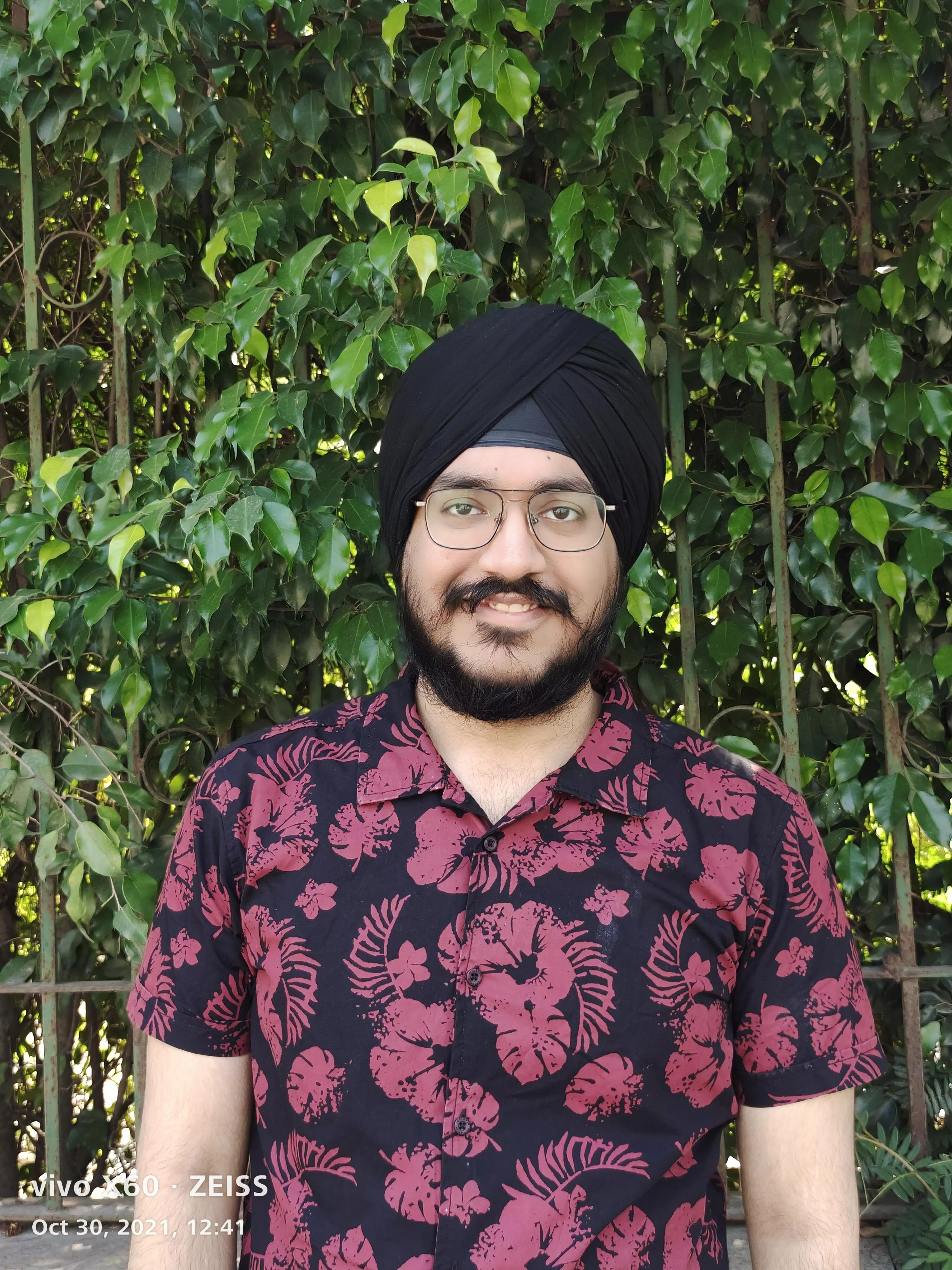 Hi there! First time posting here. Sikh from India. Also finally gathered the courage to come out to a friend😅 posted by chaos-marvel