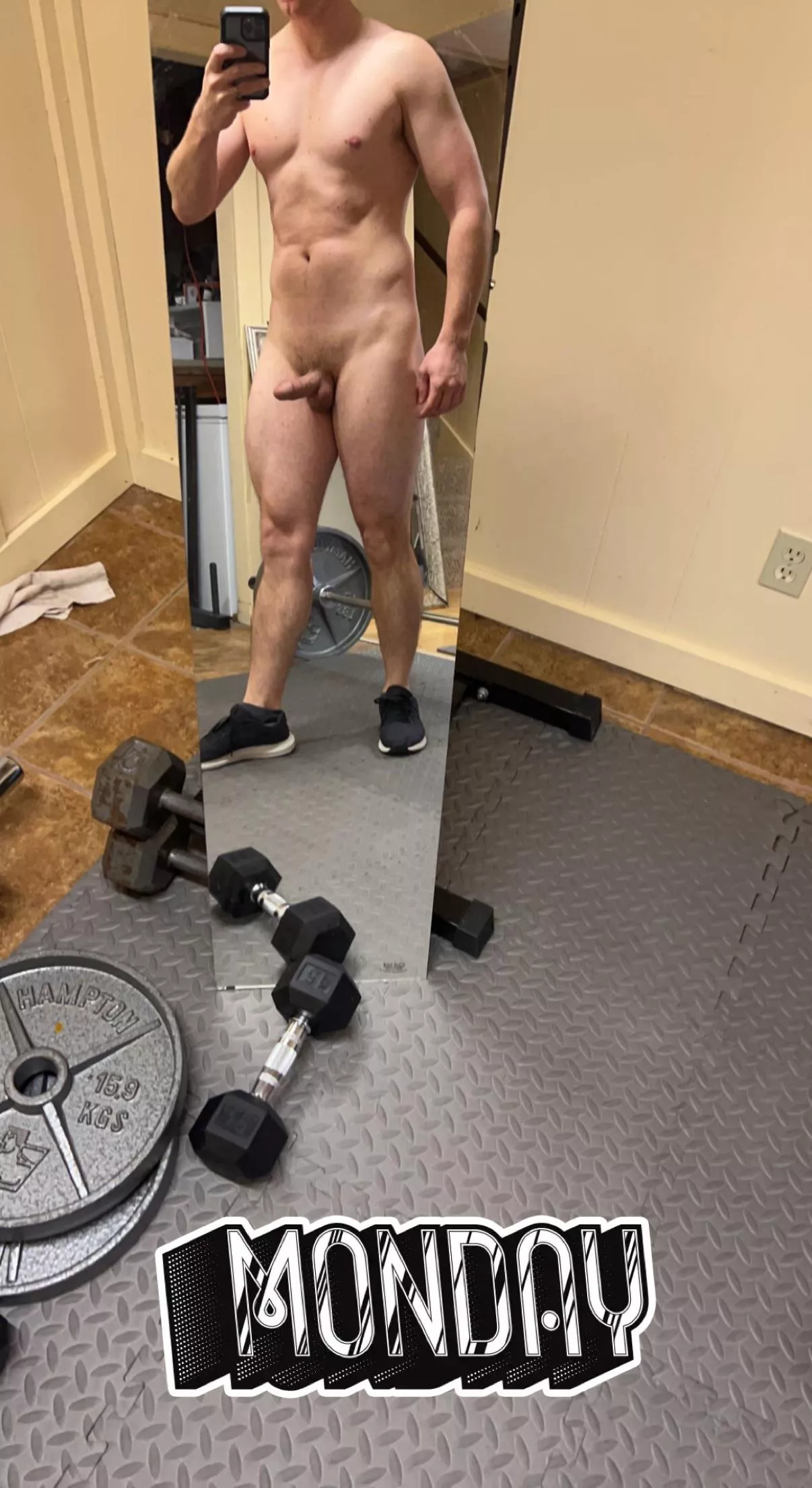 Hitting legs on this Monday posted by fitzwell69