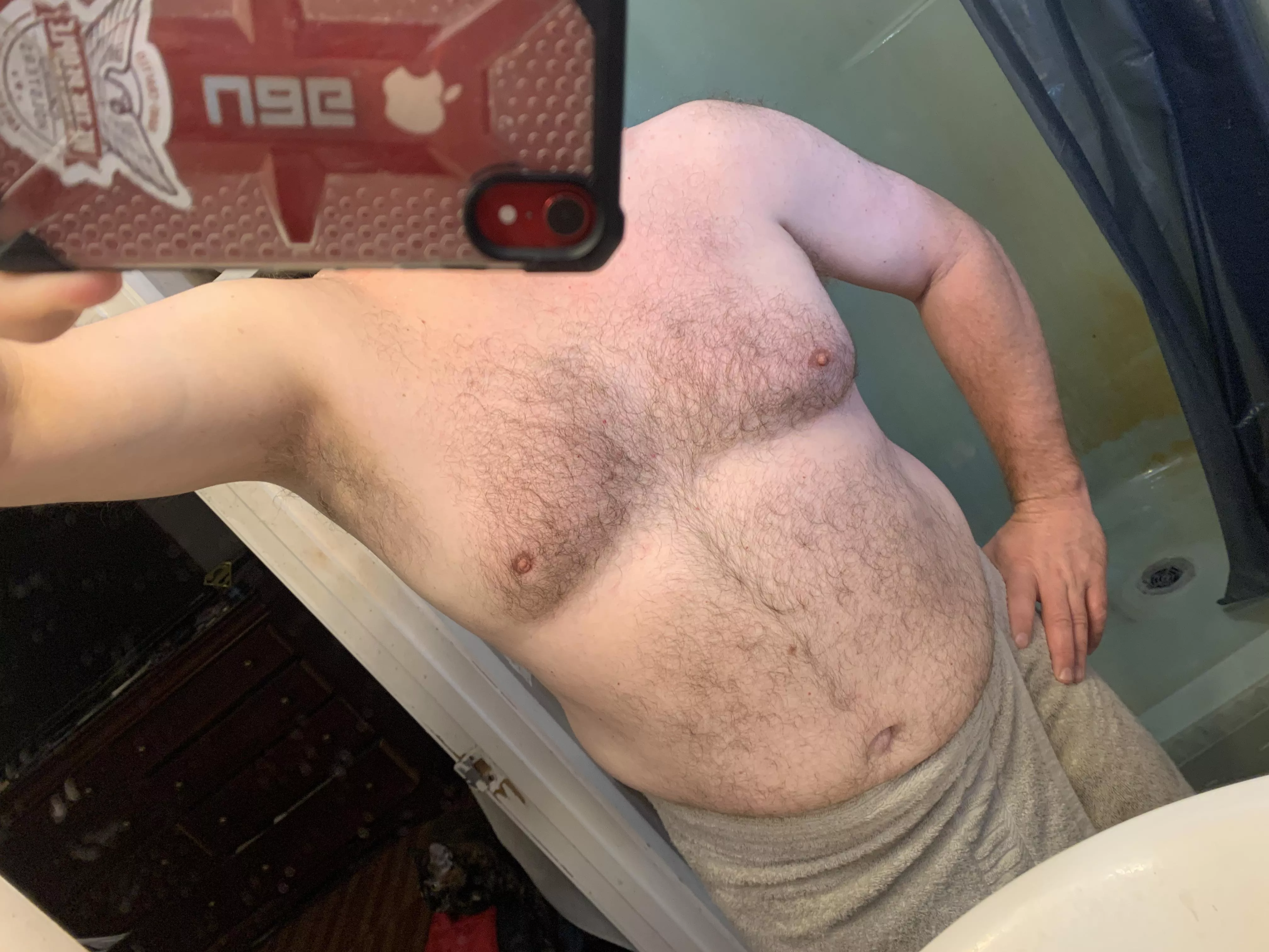 Hope you don’t mind my dad bod (47) posted by iyaoyas_