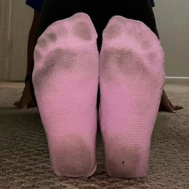 Hope you enjoy my dirty ankle socks 😉 posted by Realistic-Olive-9974