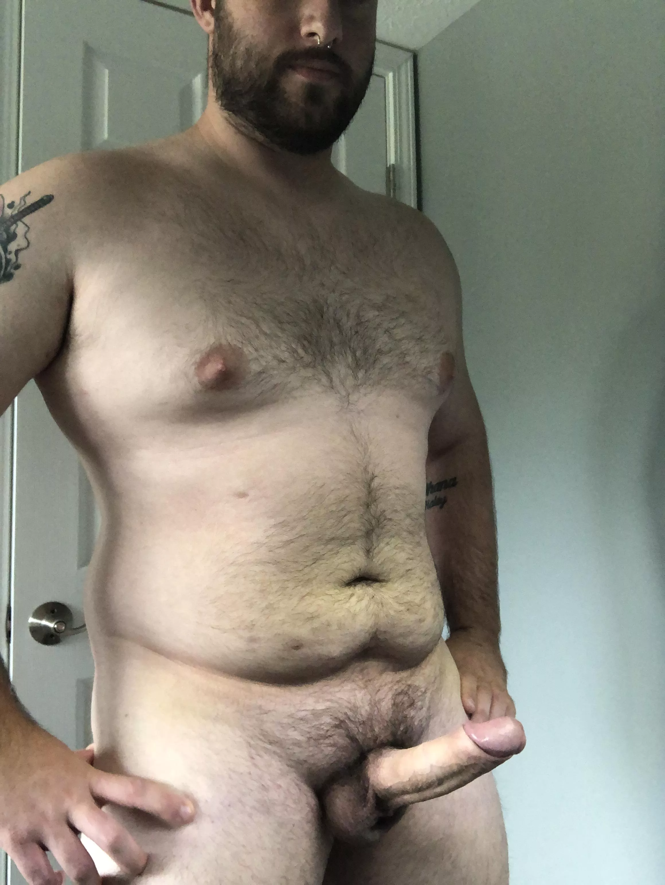 Horny after [m]y workout 27 posted by GordonsCleanPiss